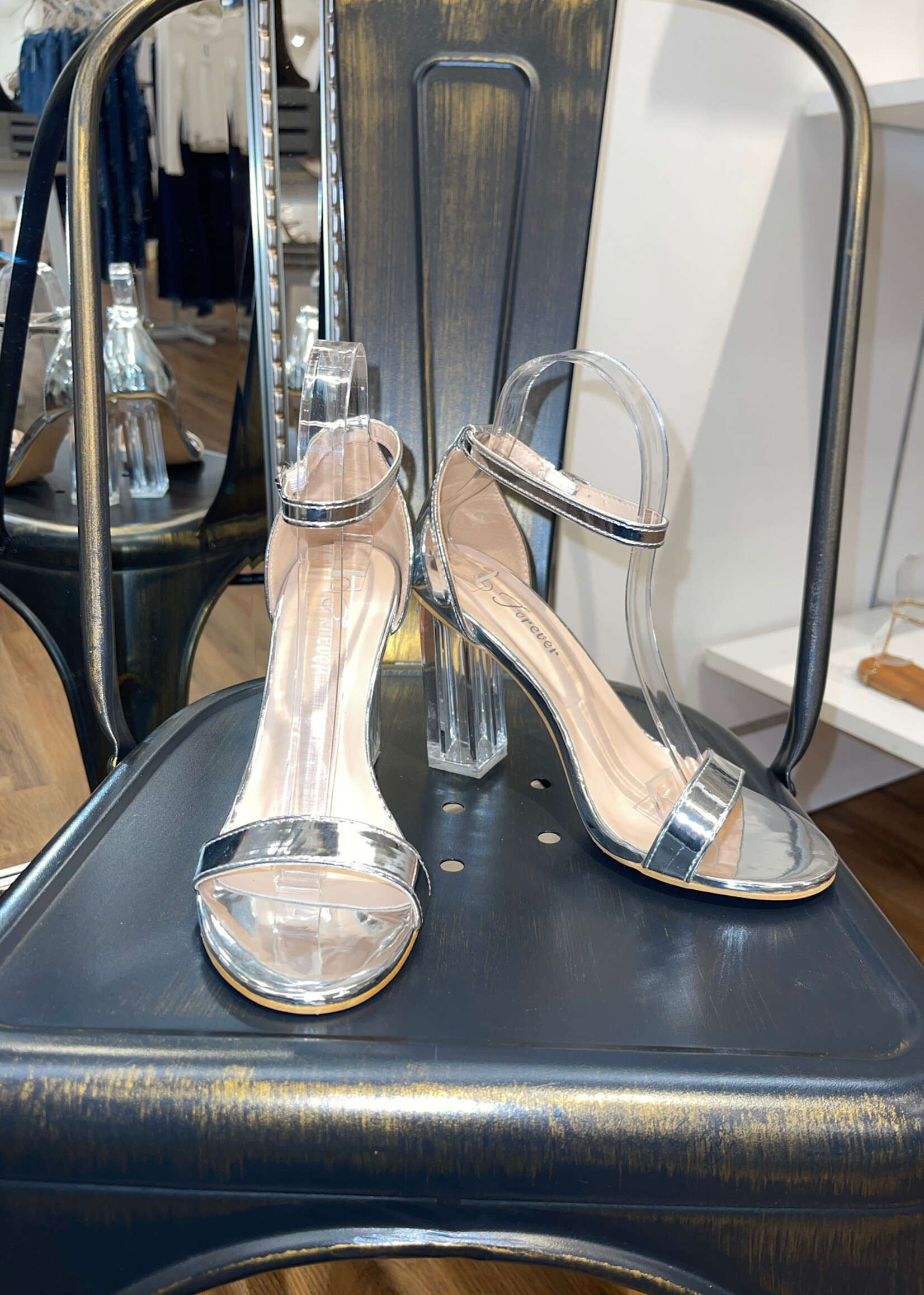 Dime Que Andas Sola Heel *FINAL SALE*