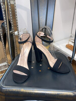 Go With Everything Heel