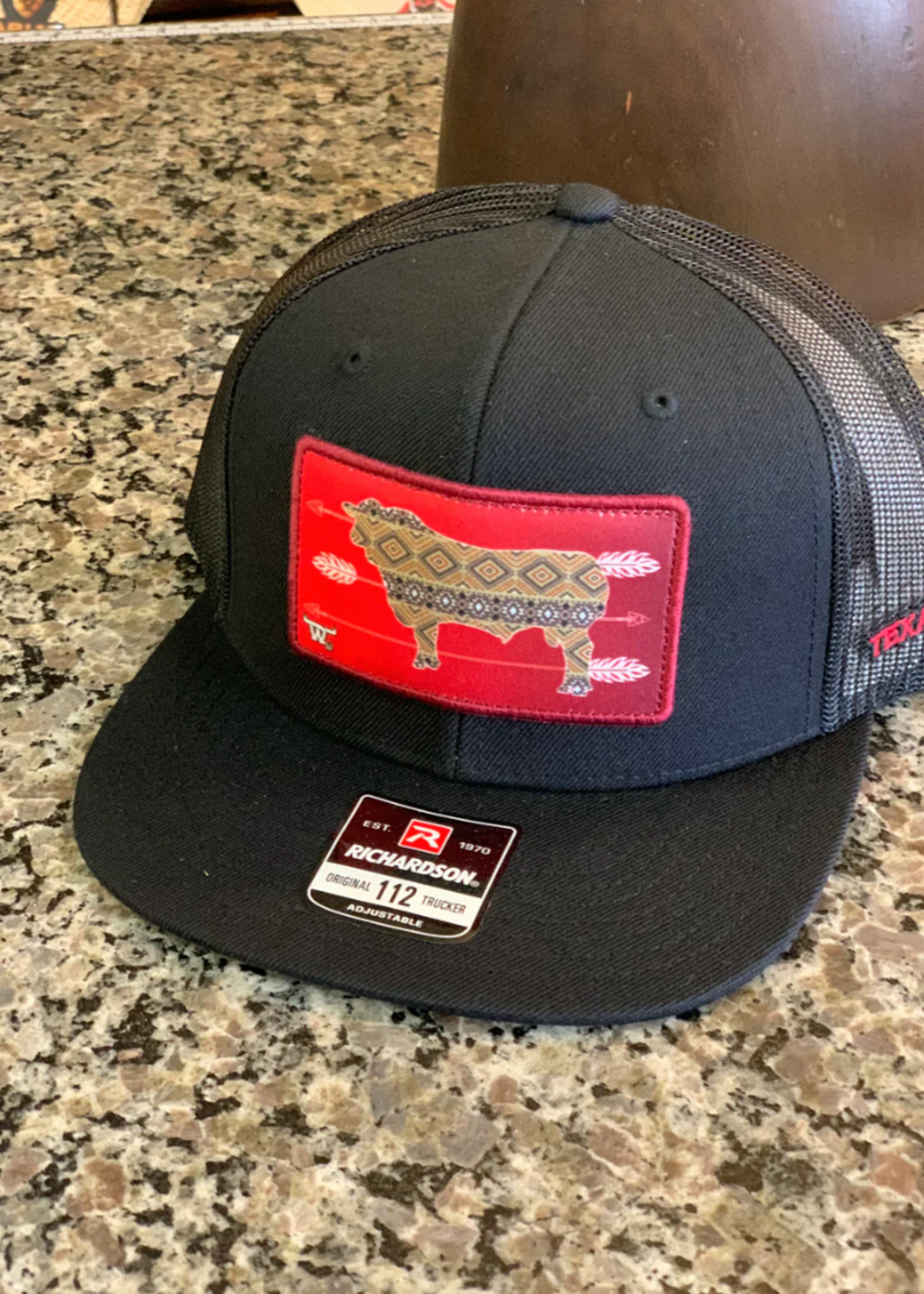 Aztec Bull Red Outline R