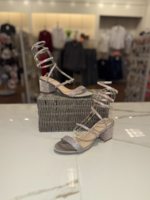 Don't Over Think Heel