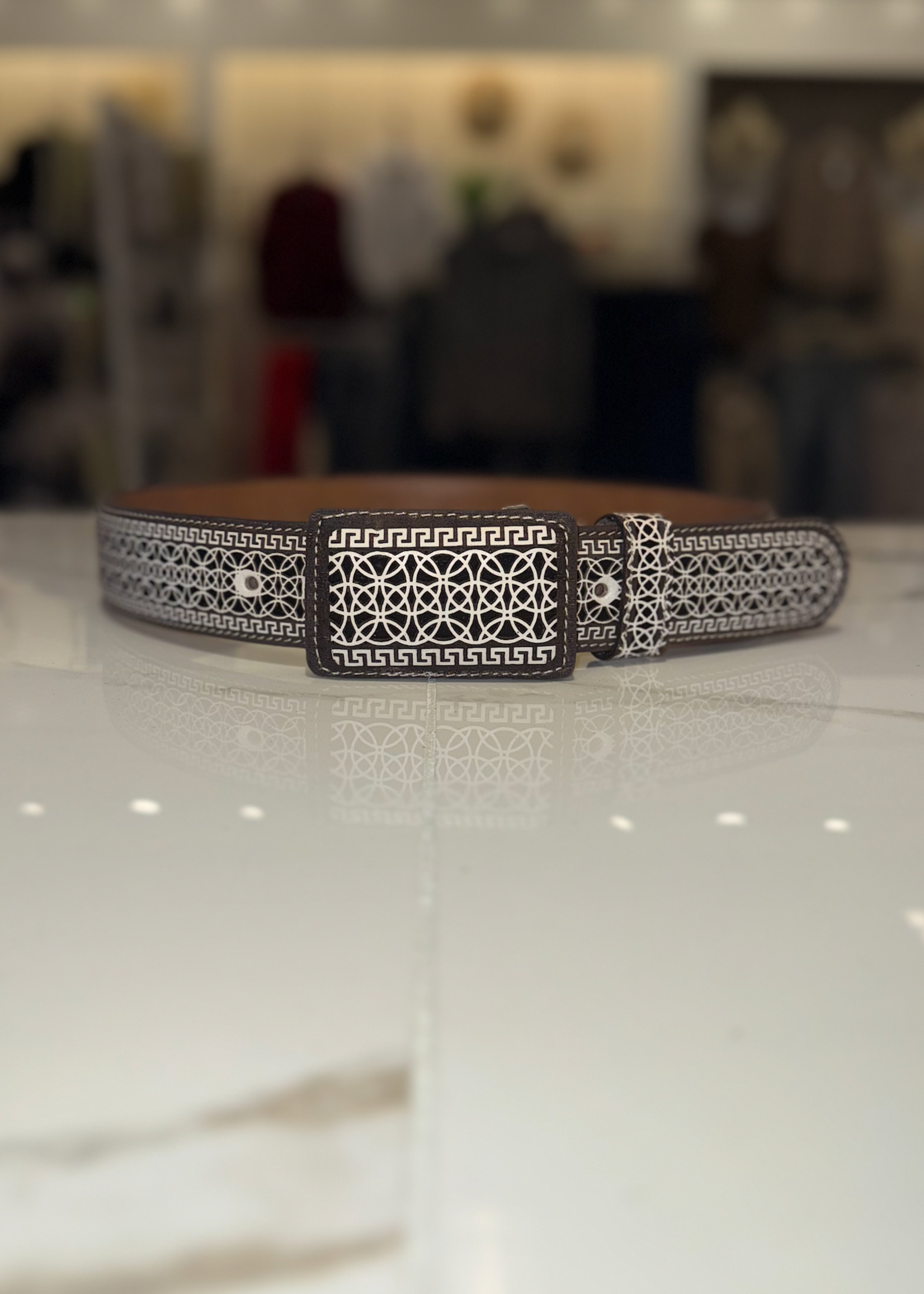 Que Me Faltes Tu Belt