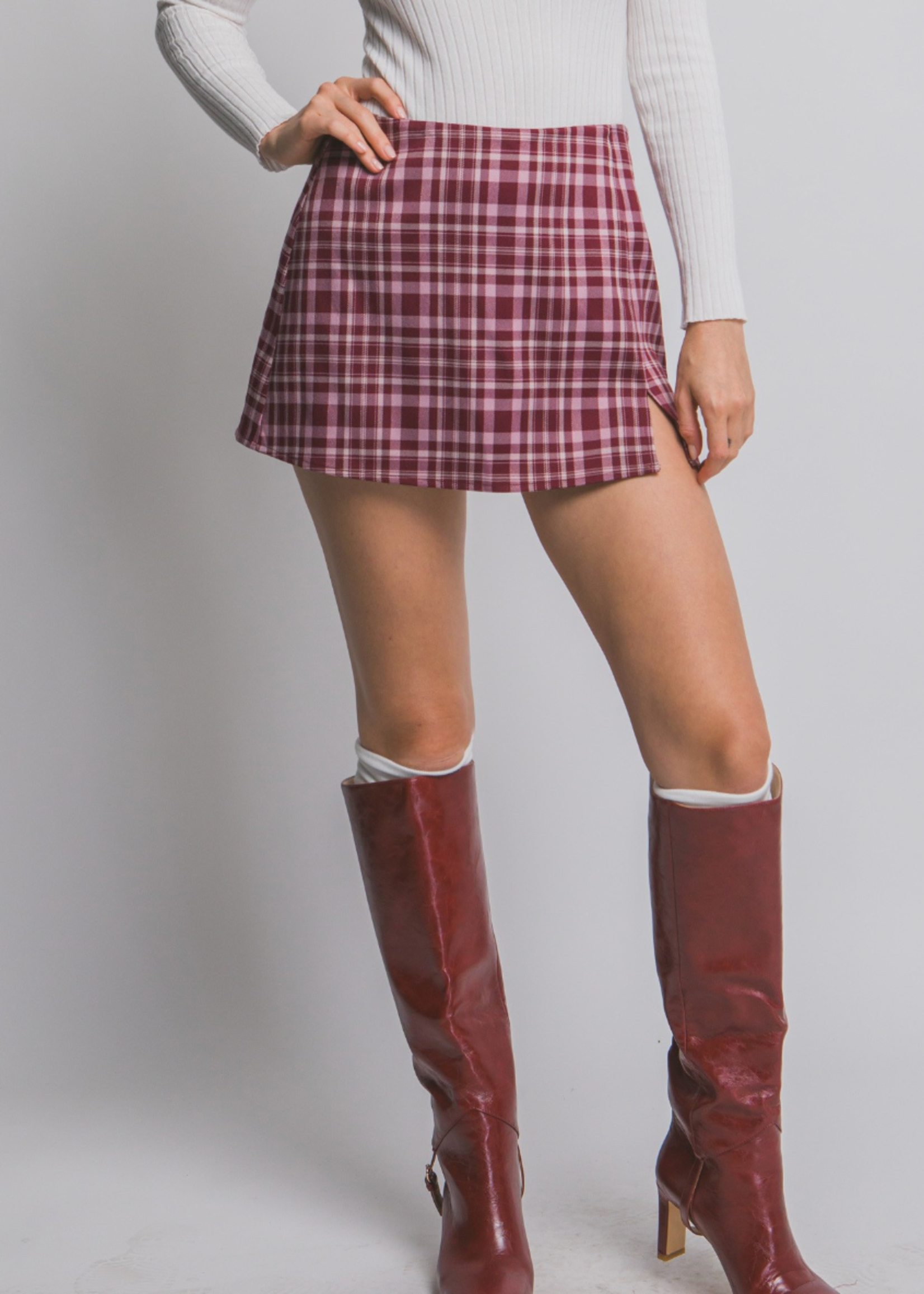 I Don't Think About You Skort BURGUNDY