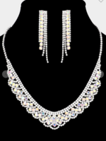 Feeling Me Necklace Set