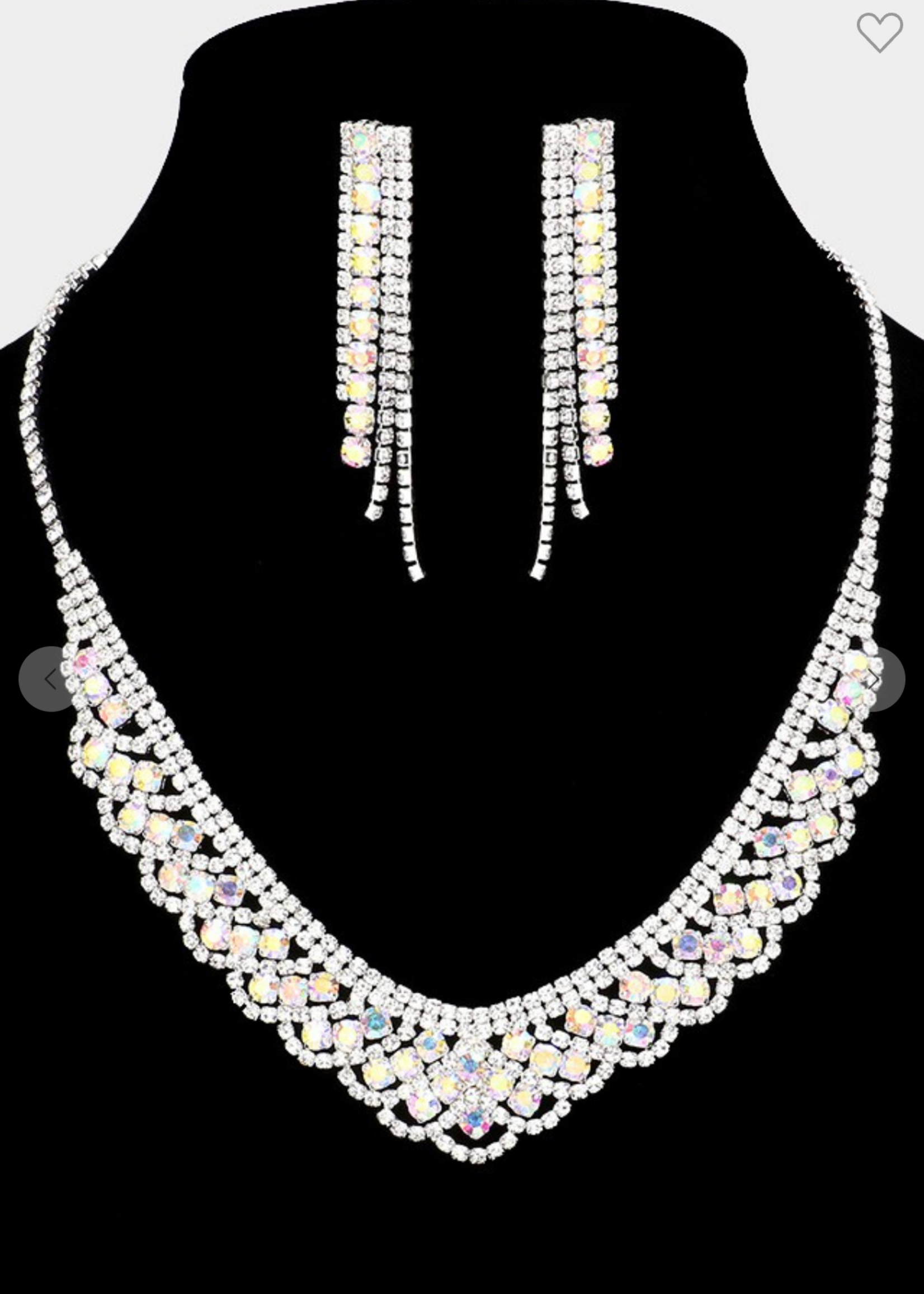 Feeling Me Necklace Set