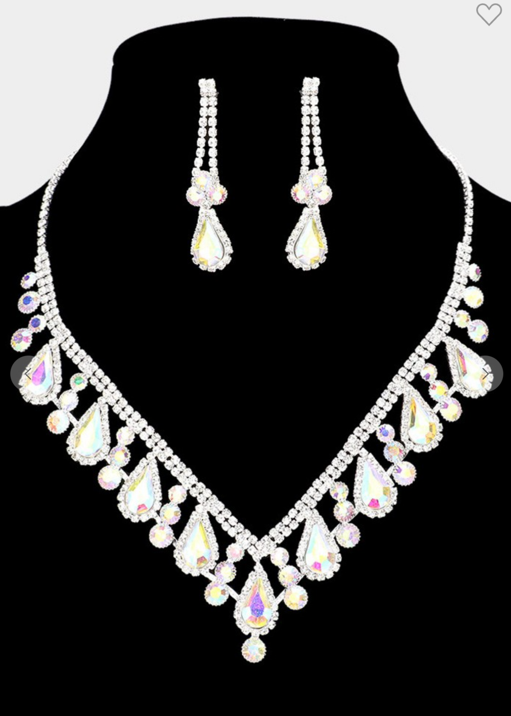 Covered In Ice Necklace Set