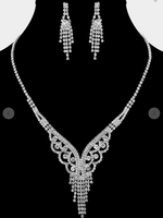 Dripping Down Necklace Set