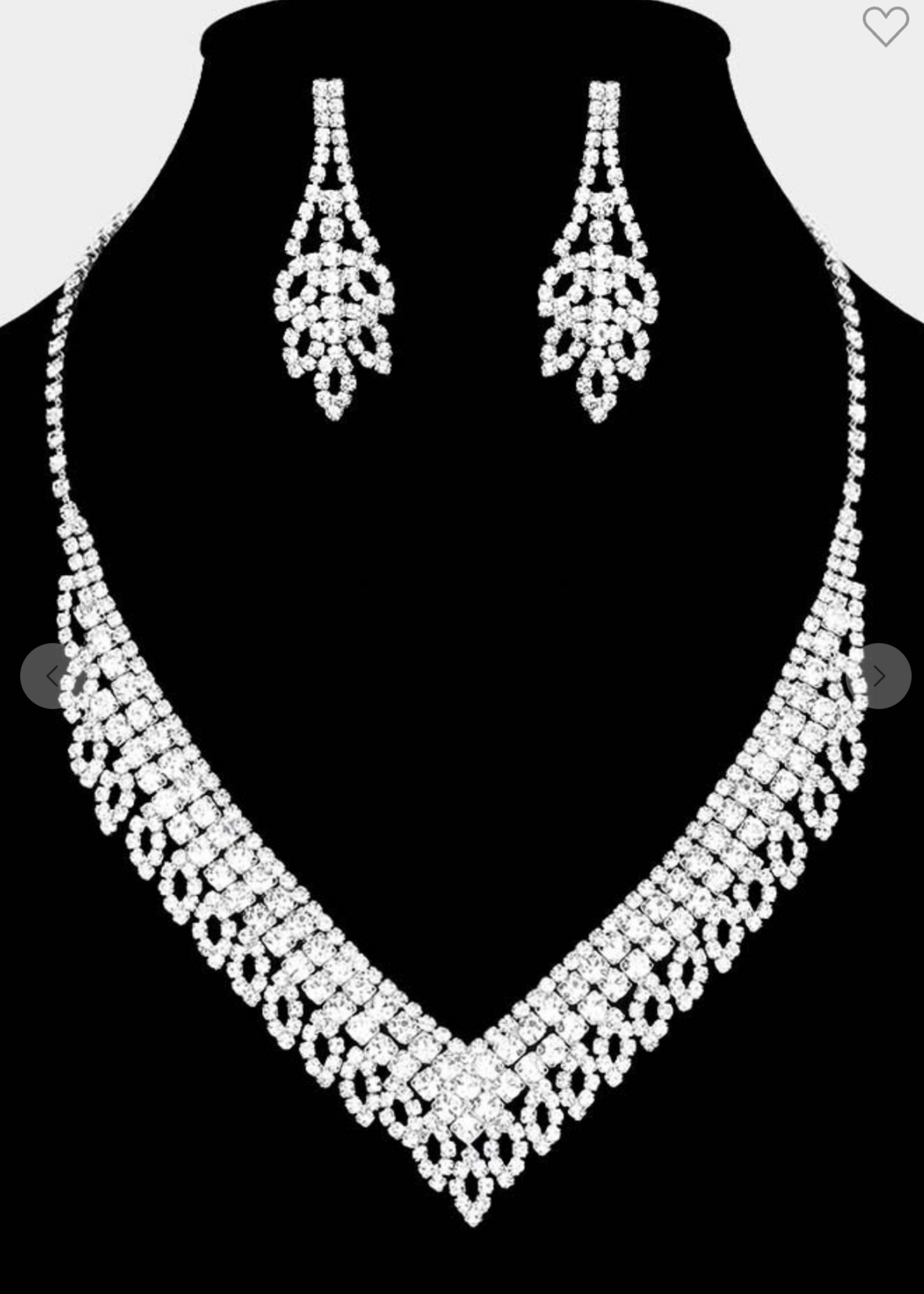 Bold On YouNecklace Set