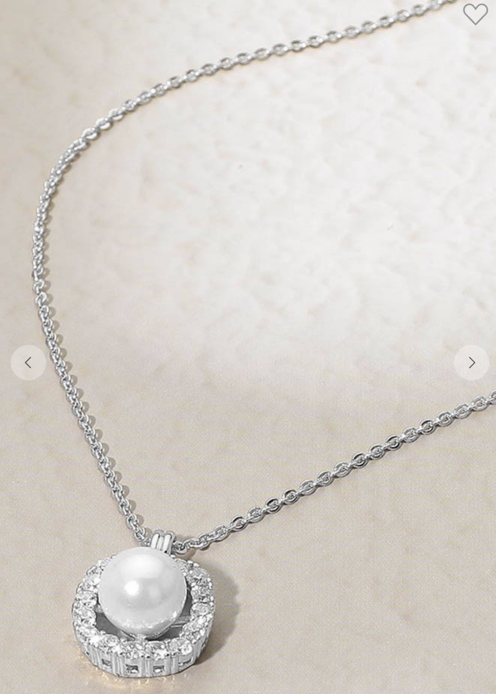 Feeling The Pearls Necklace