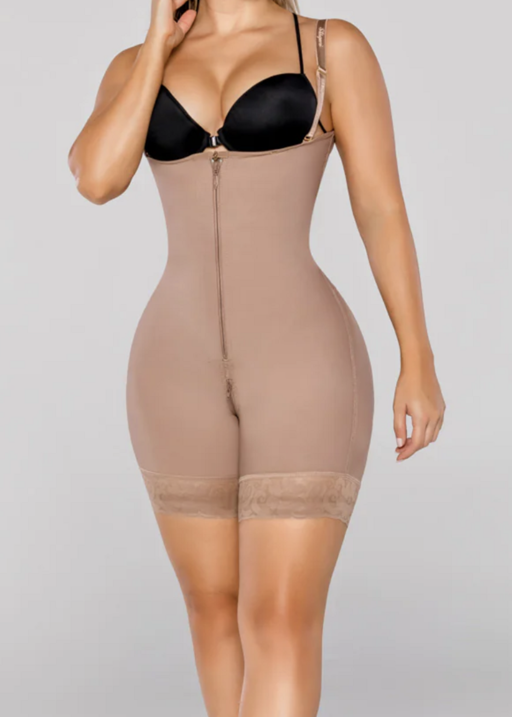 SMI 7089 (LA ESBELTA) *NO RETURN OR EXCHANGE*