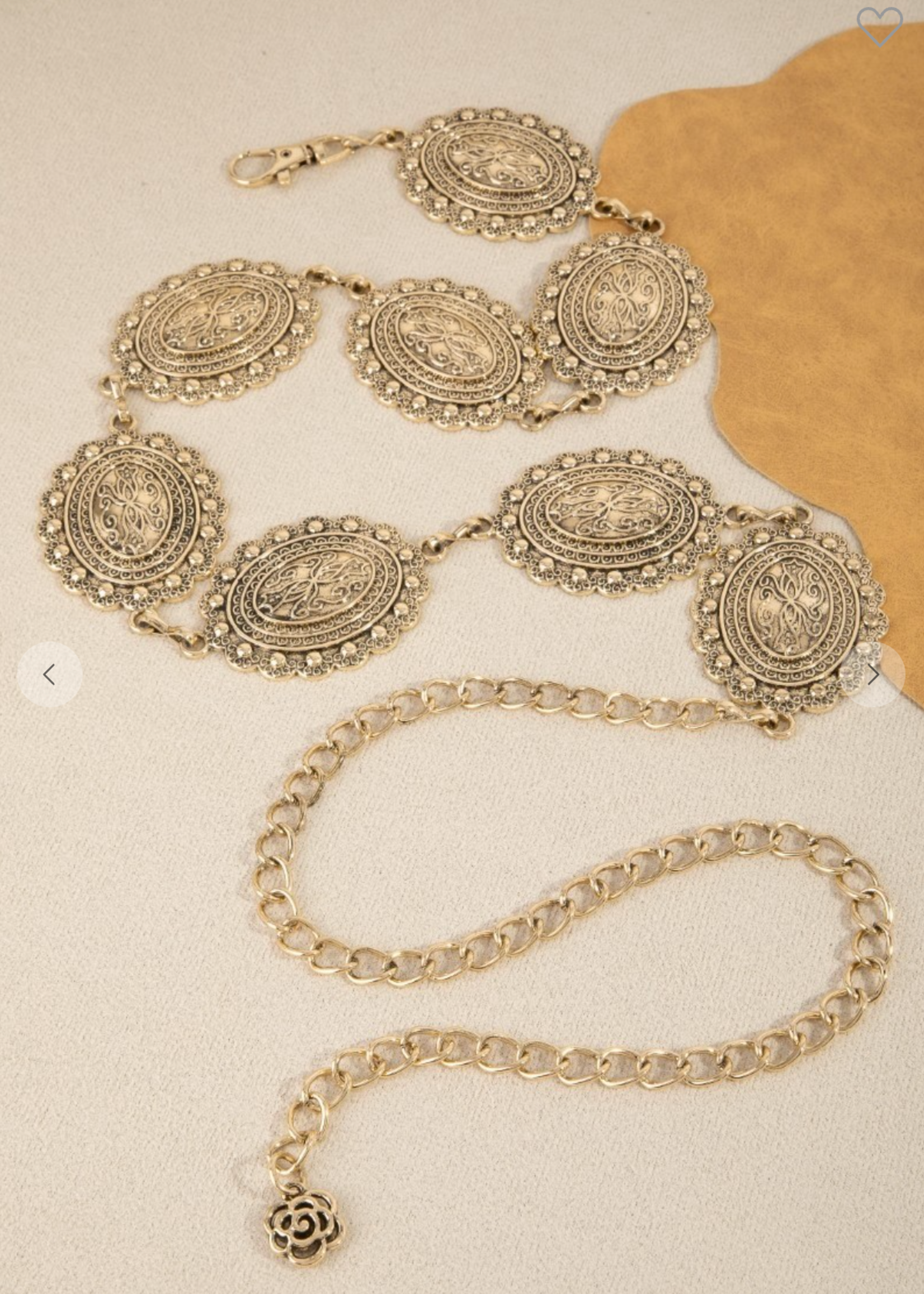 Completed Look Chain Belt GOLD