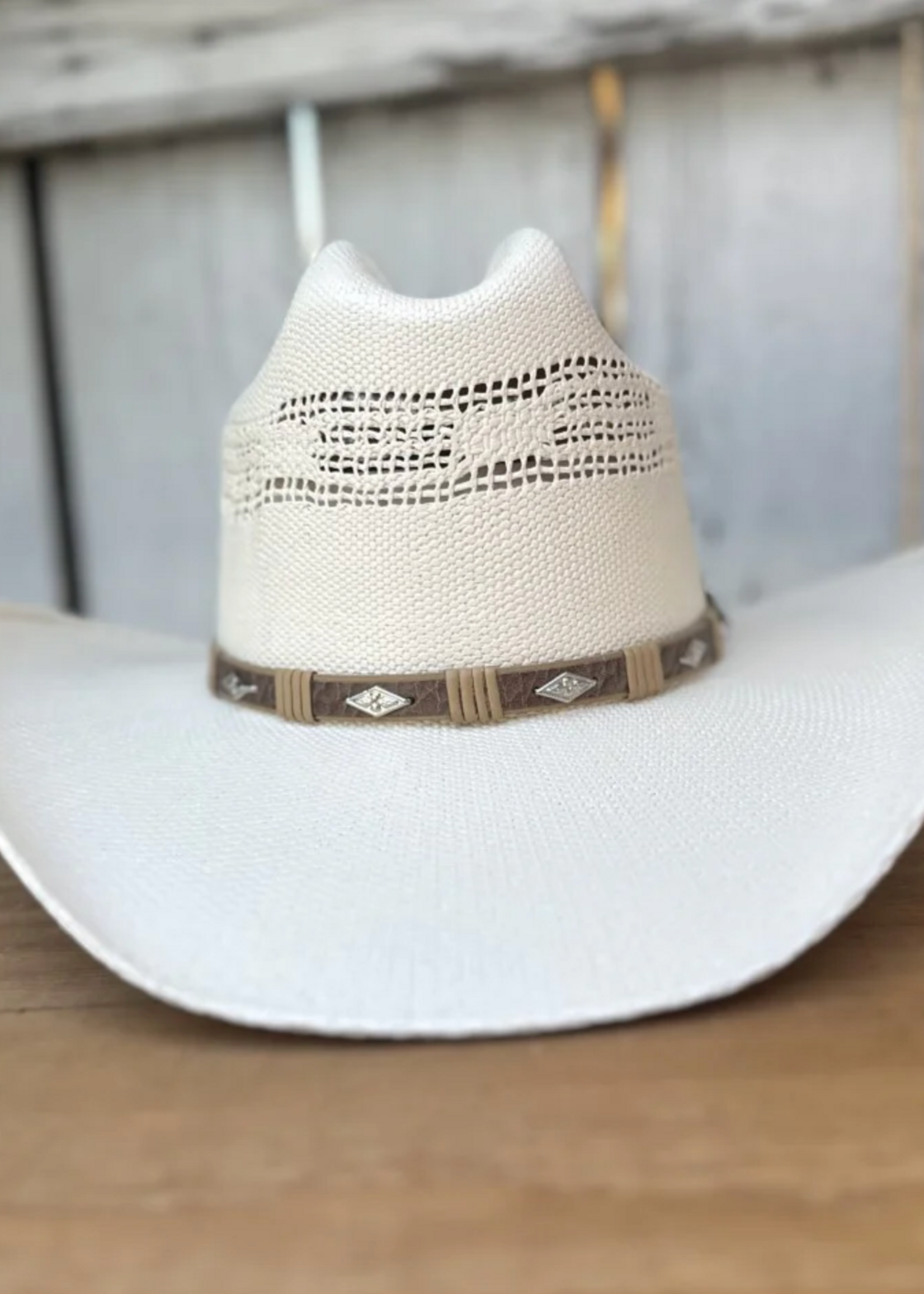 10X Sombrero Bangora "Mustang"