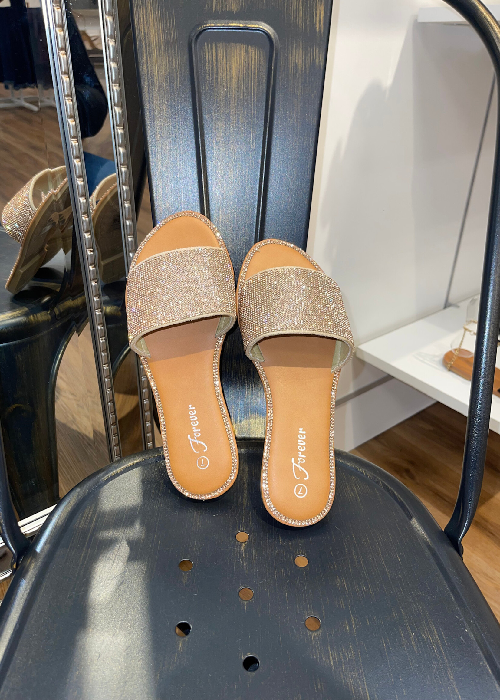 Nena Dime Sandals