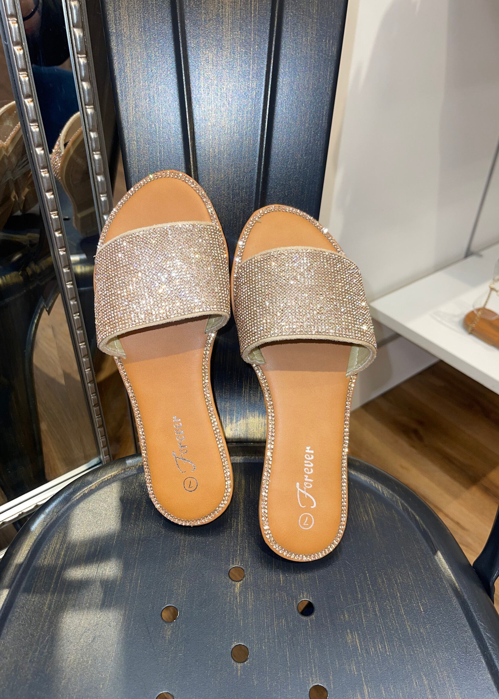 Nena Dime Sandals