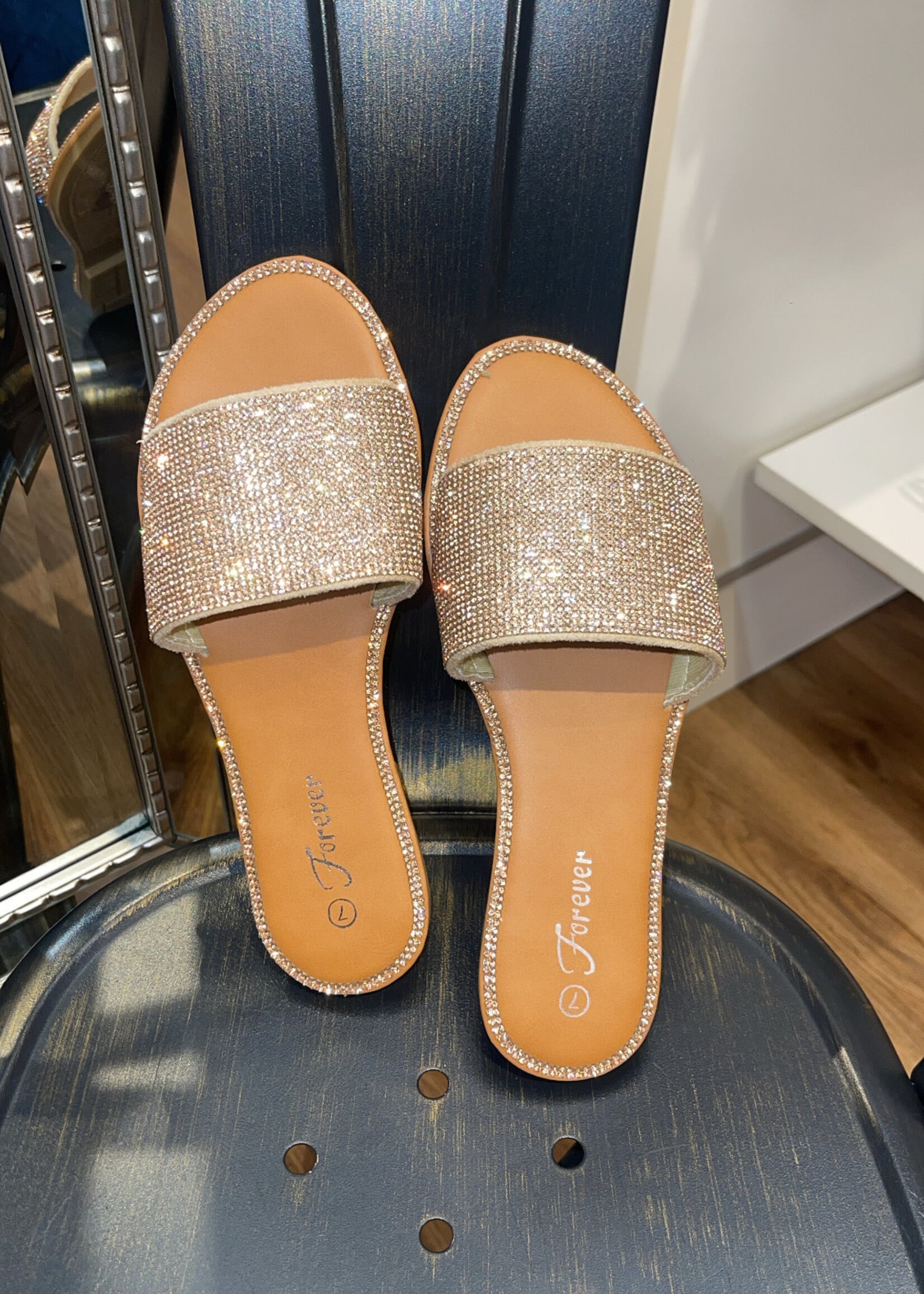 Nena Dime Sandals