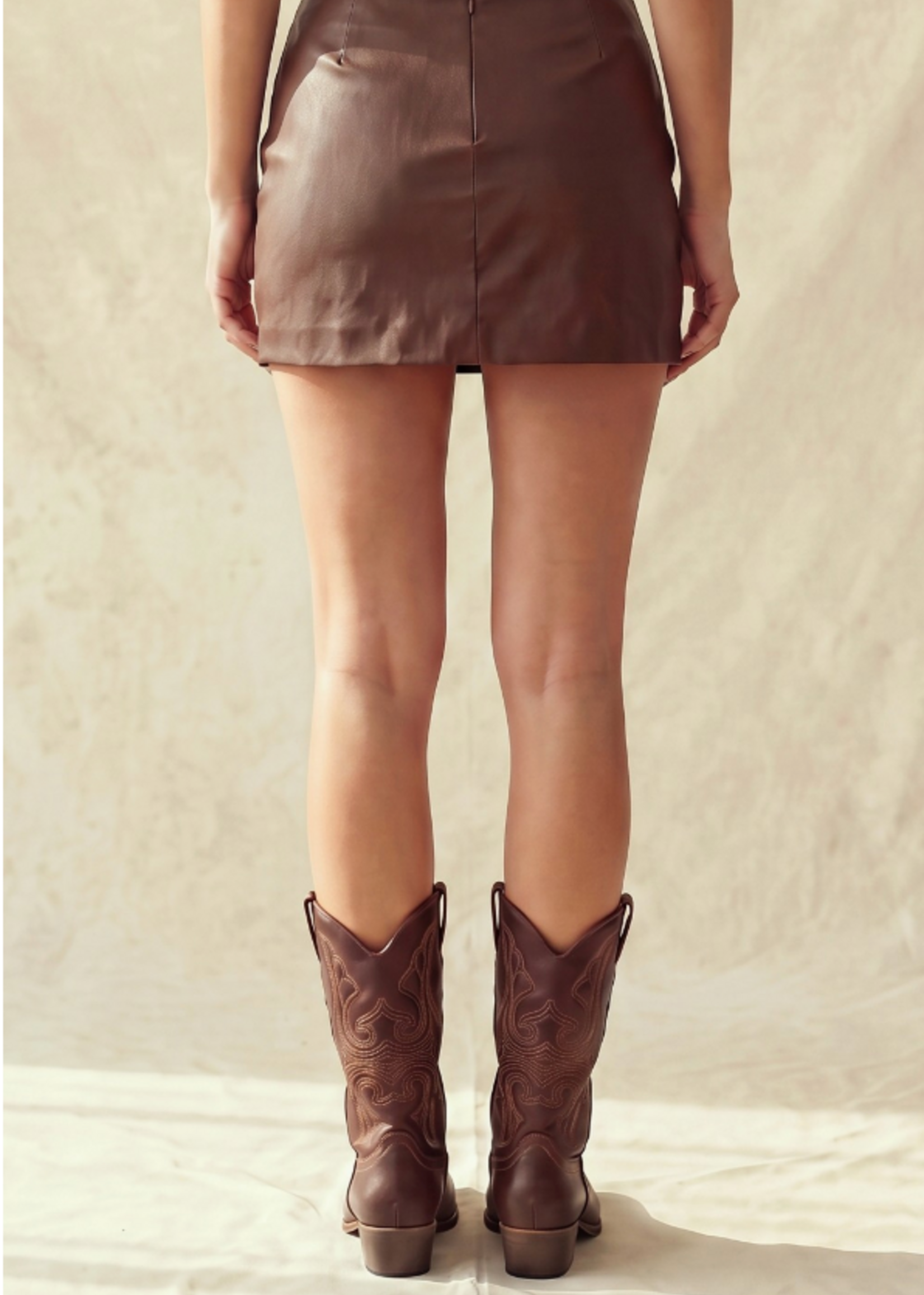 Keep It Coming Skirt BROWN