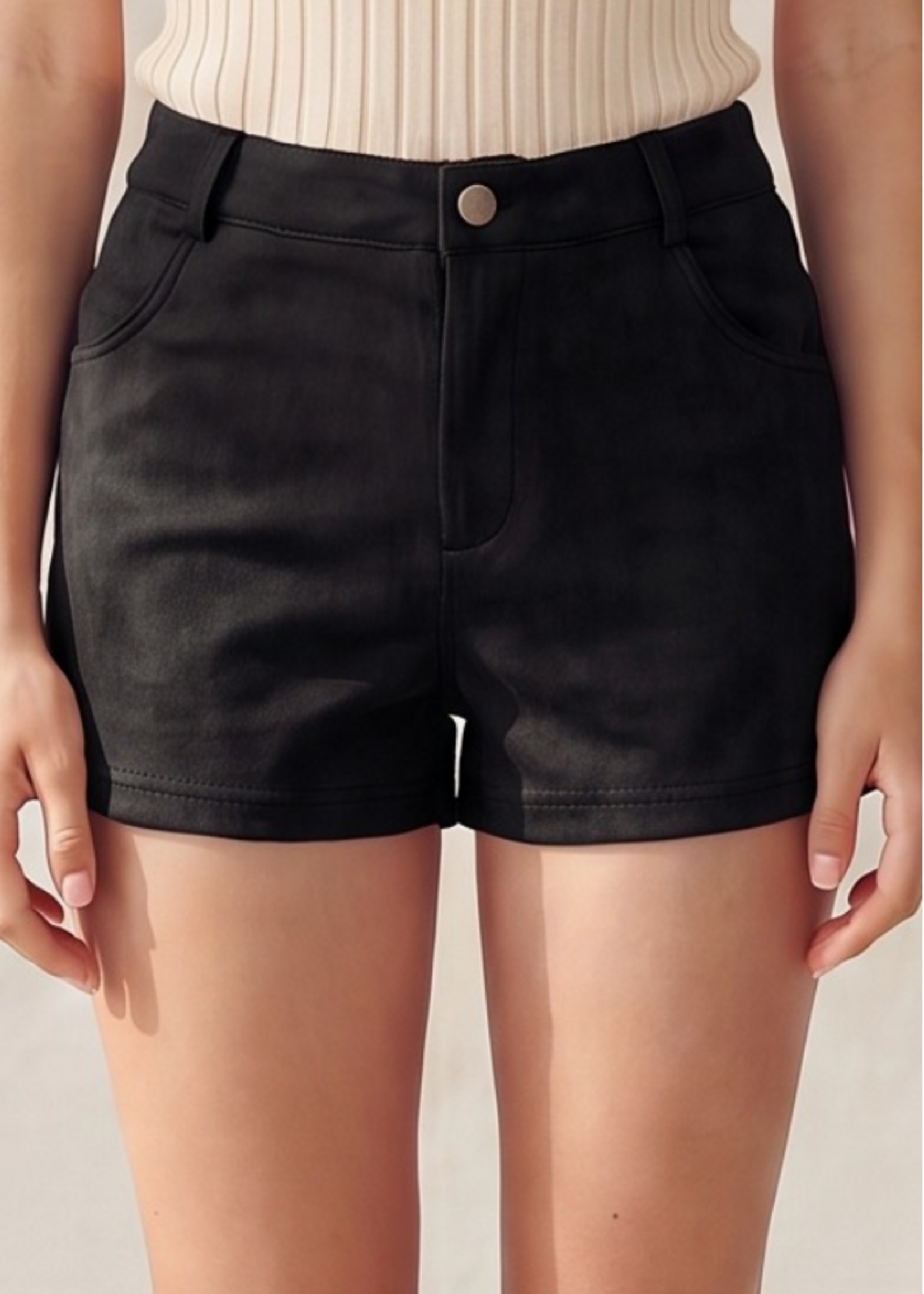 What You See Shorts BLACK
