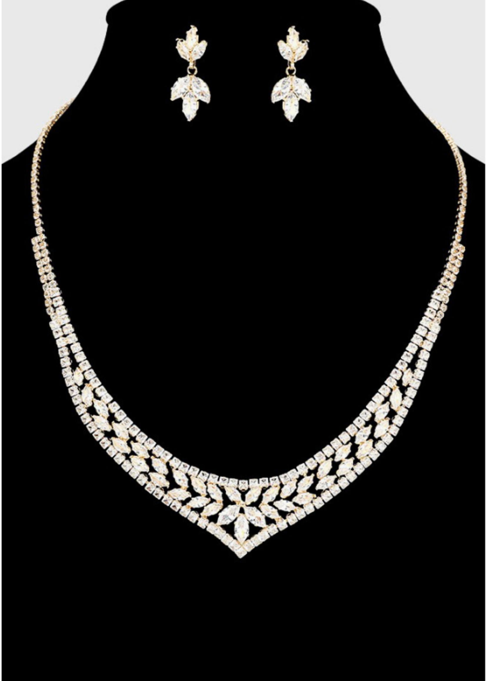 Feeling It On Your Body Necklace Set