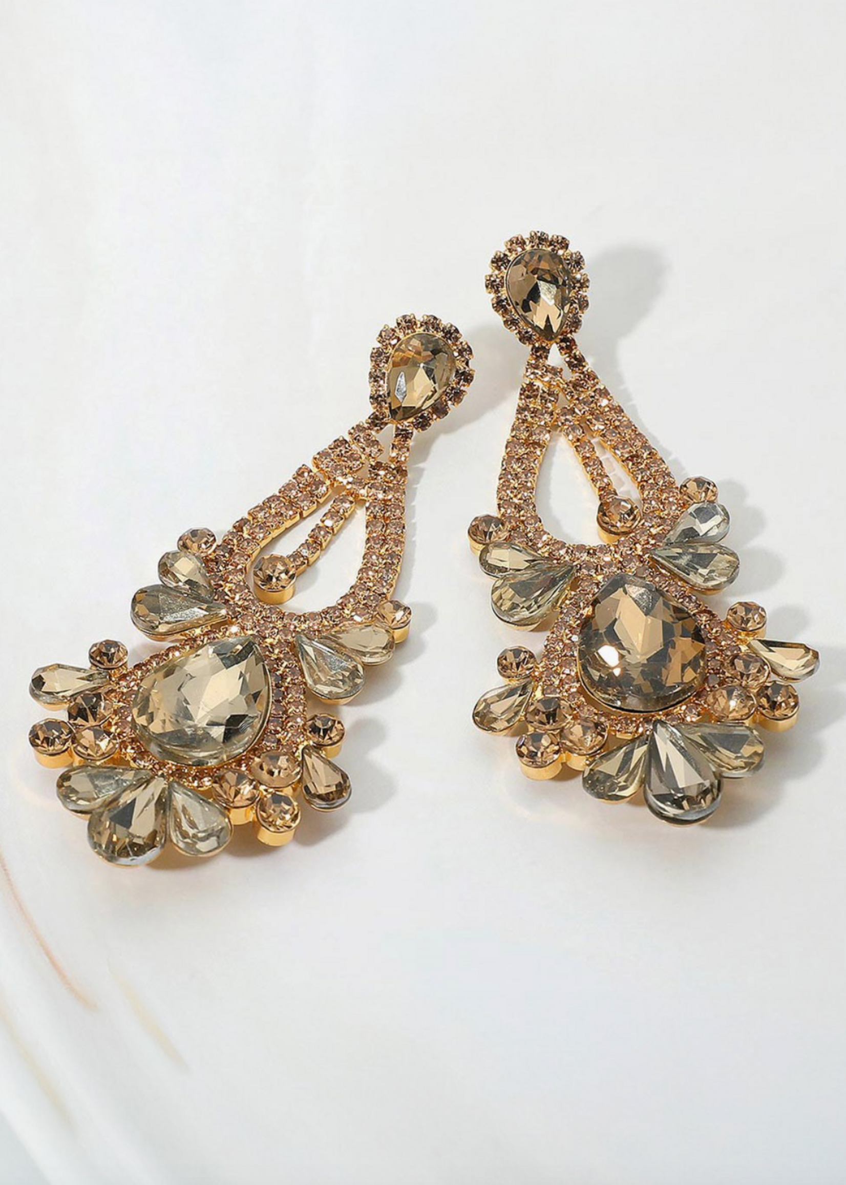 Te Estoy Buscando Earrings