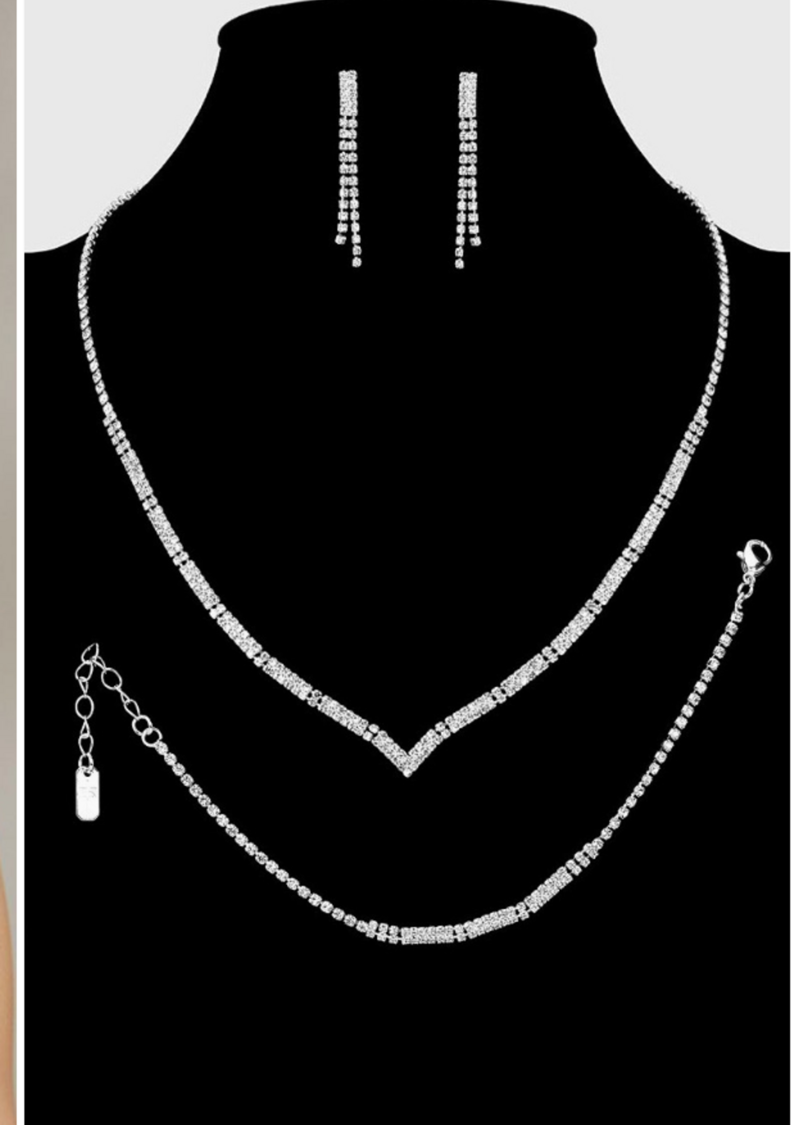 Come Hold Me Jewelry Set