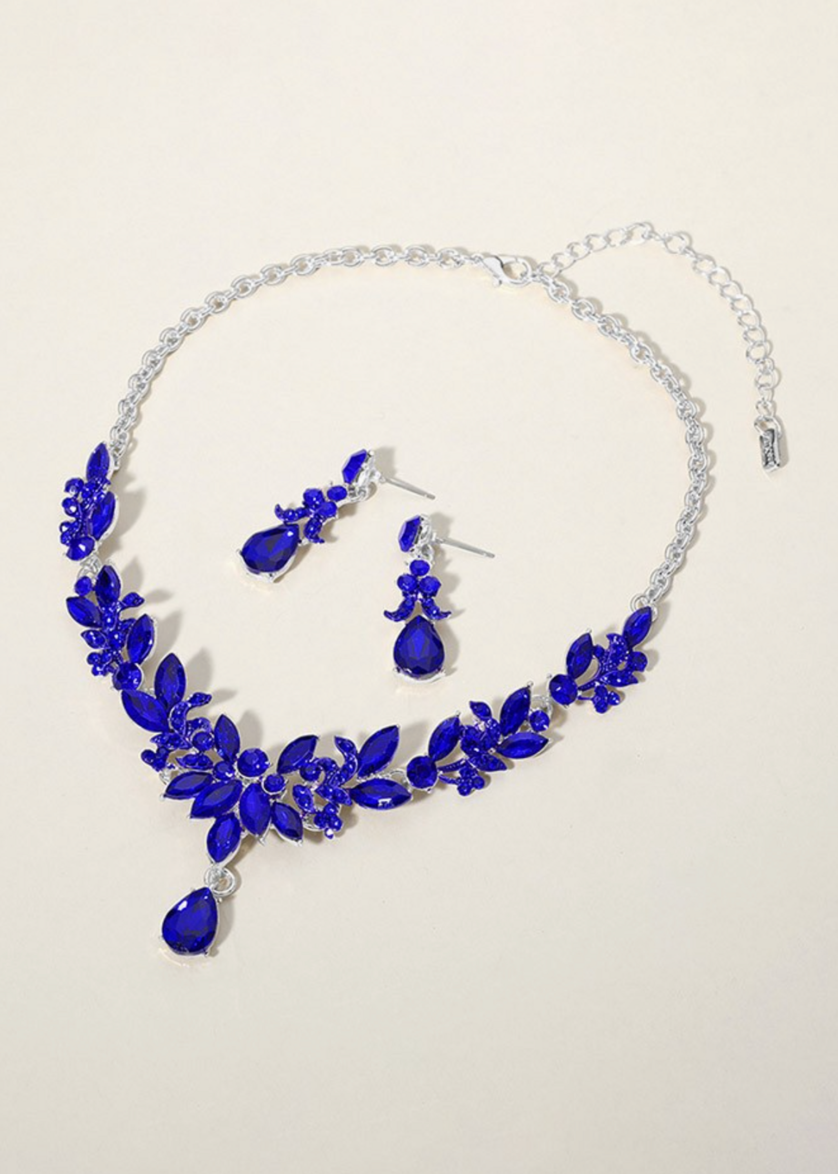 This Ain't Over Yet Necklace Set