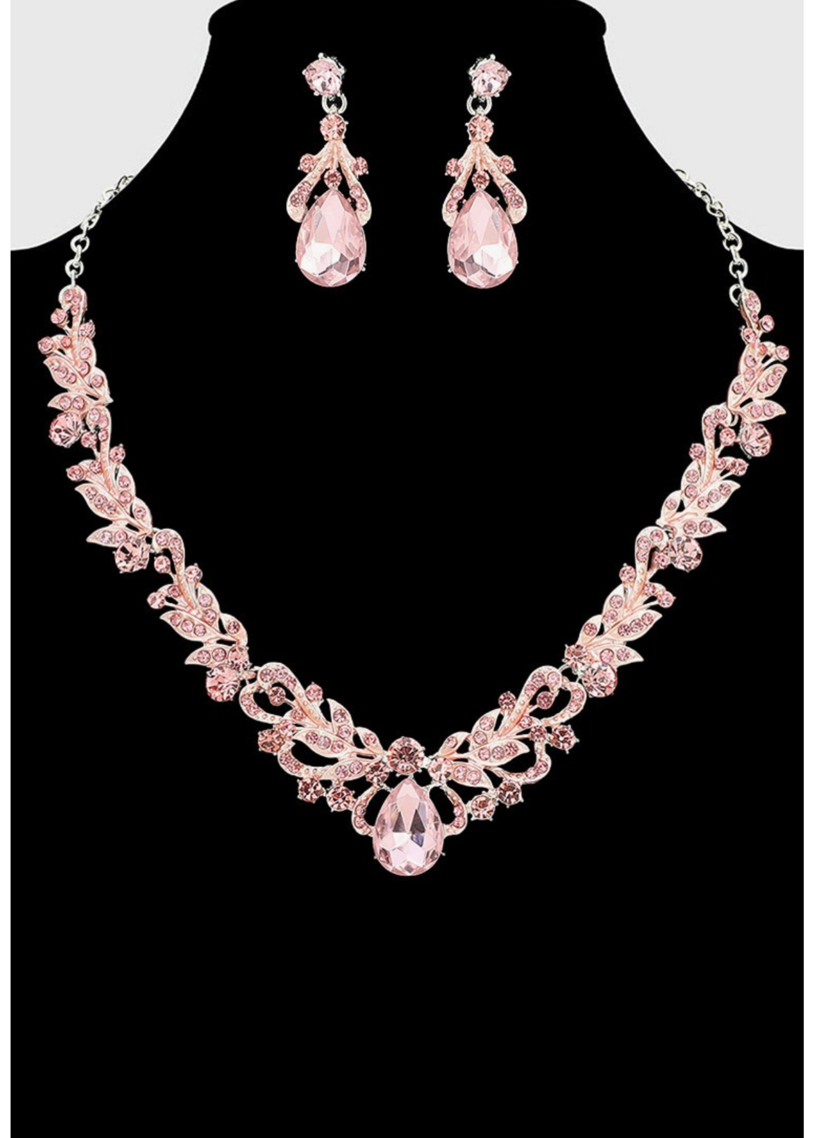 Sure Thing Necklace Set