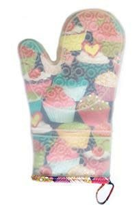 available at m. lynne designs Cupcakes Silli Mitt