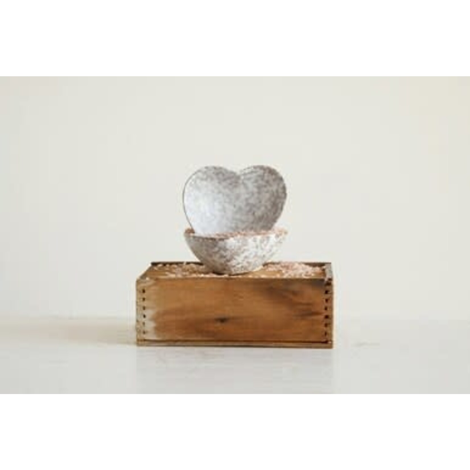 m. lynne designs stoneware heart trinket dish