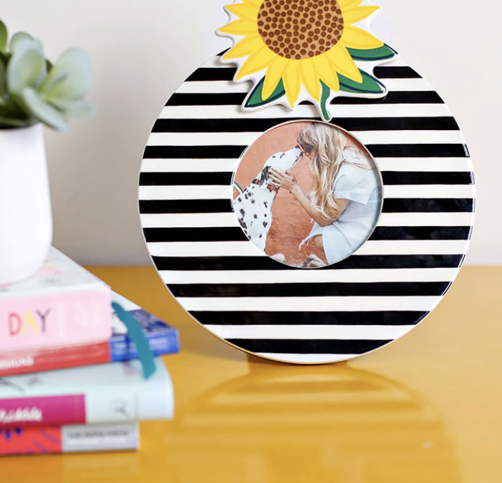 happy everything Black Stripe Round Frame