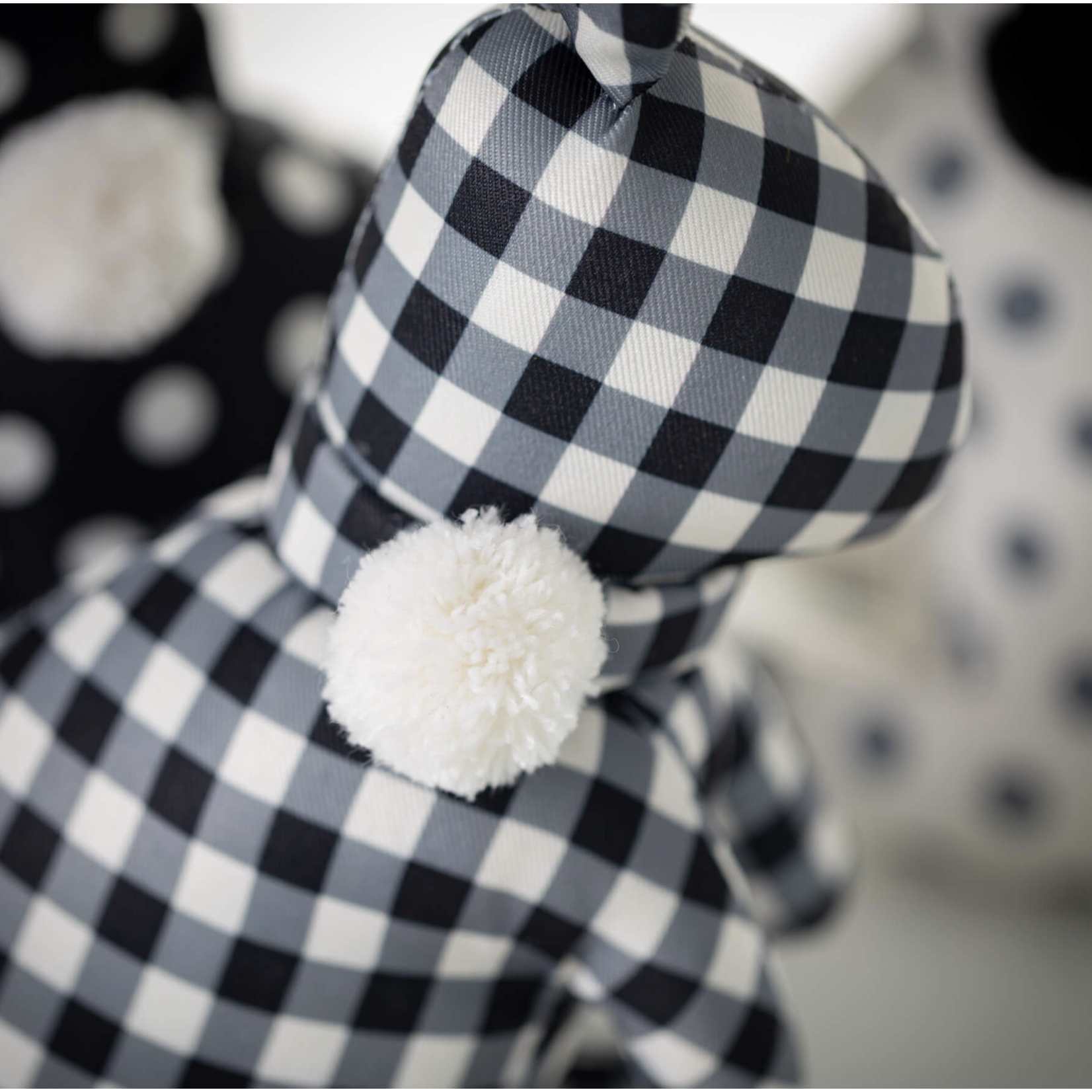 m. lynne designs springtime bunny with pom
