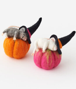 available at m. lynne designs felt pumpkin mouse