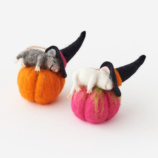 available at m. lynne designs felt pumpkin mouse