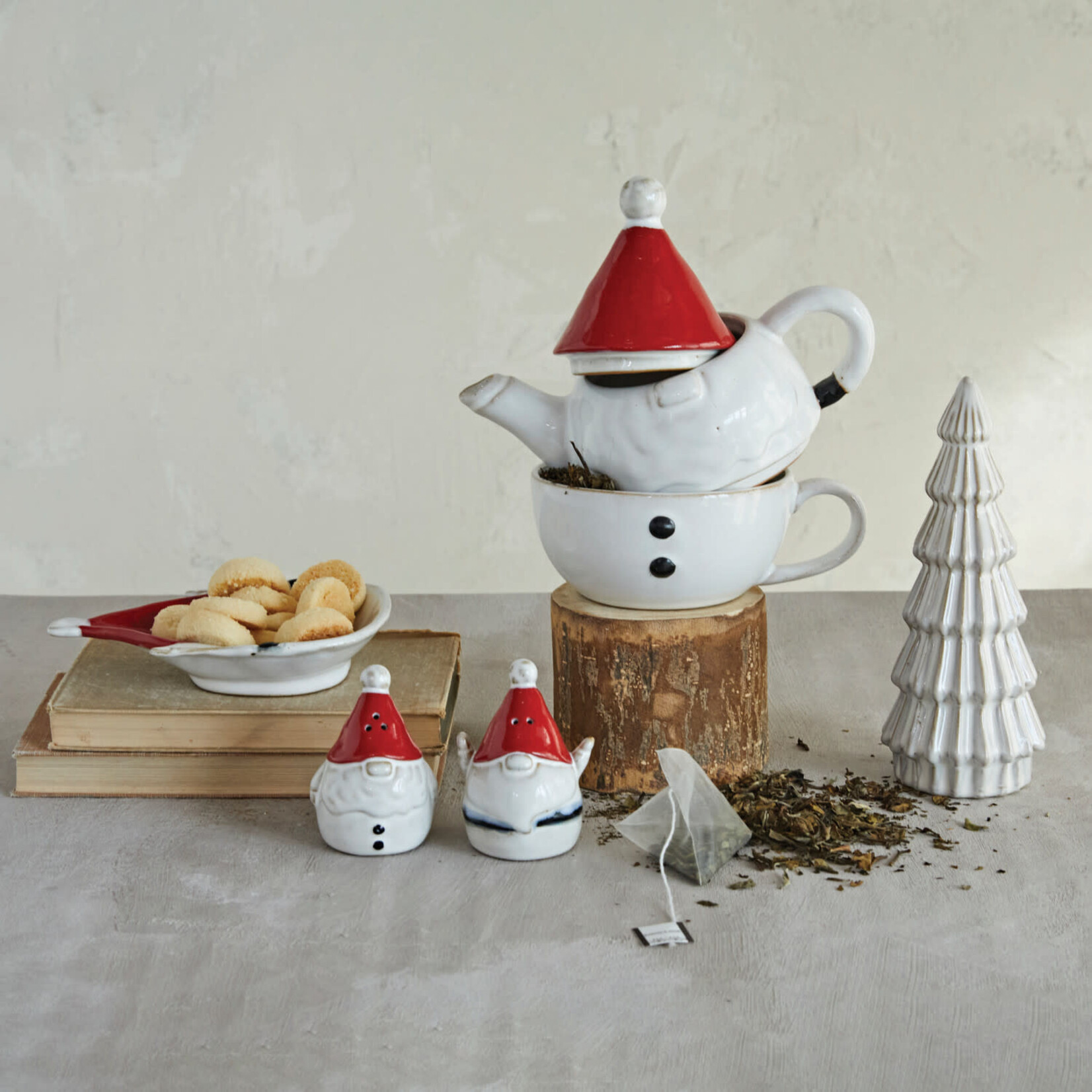 m. lynne designs glazed gnomes with hats salt & pepper set