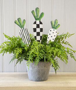 the round top collection Elegant Carrot Stakes
