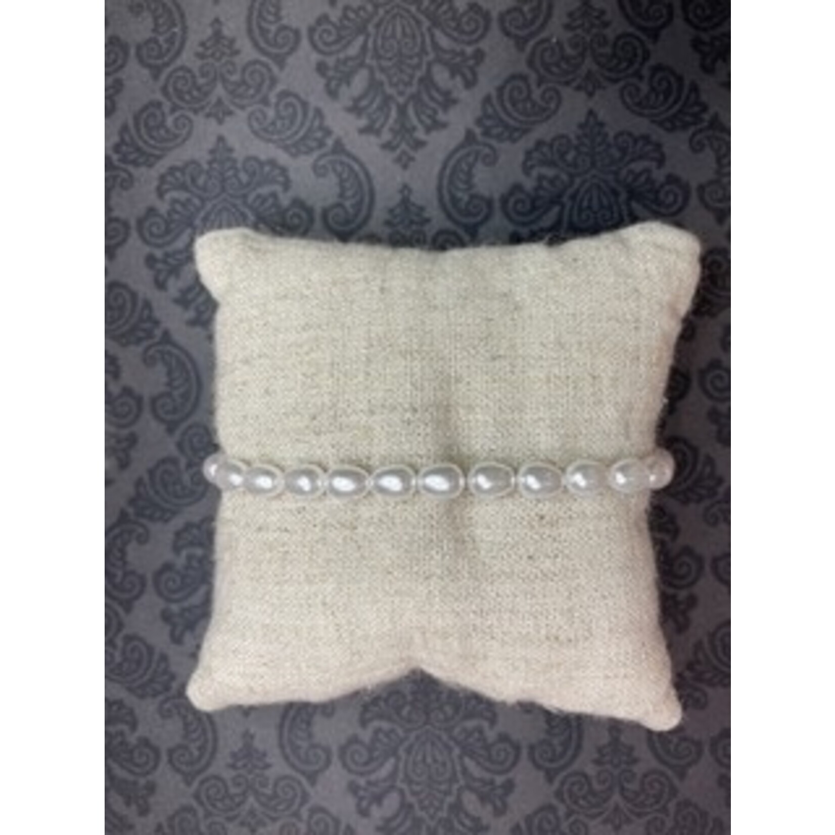 m. lynne designs pearl stretch bracelet
