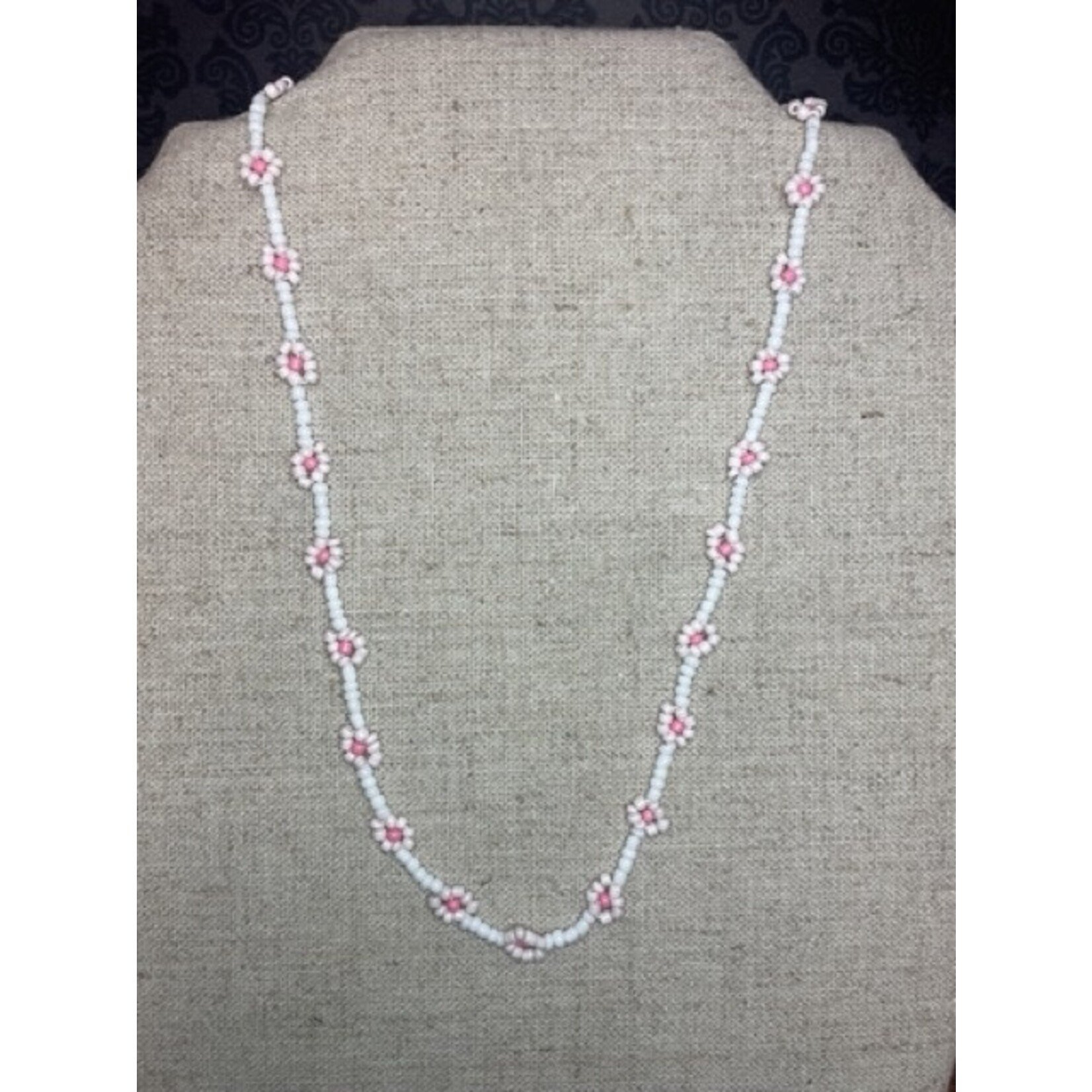 m. lynne designs seed bead white & pink flower necklace