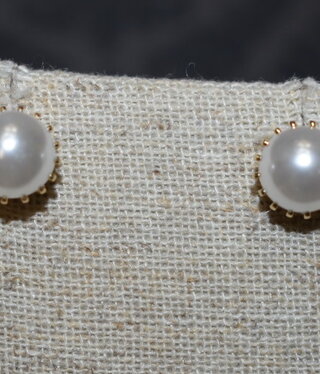 available at m. lynne designs pearl with gold stud earring