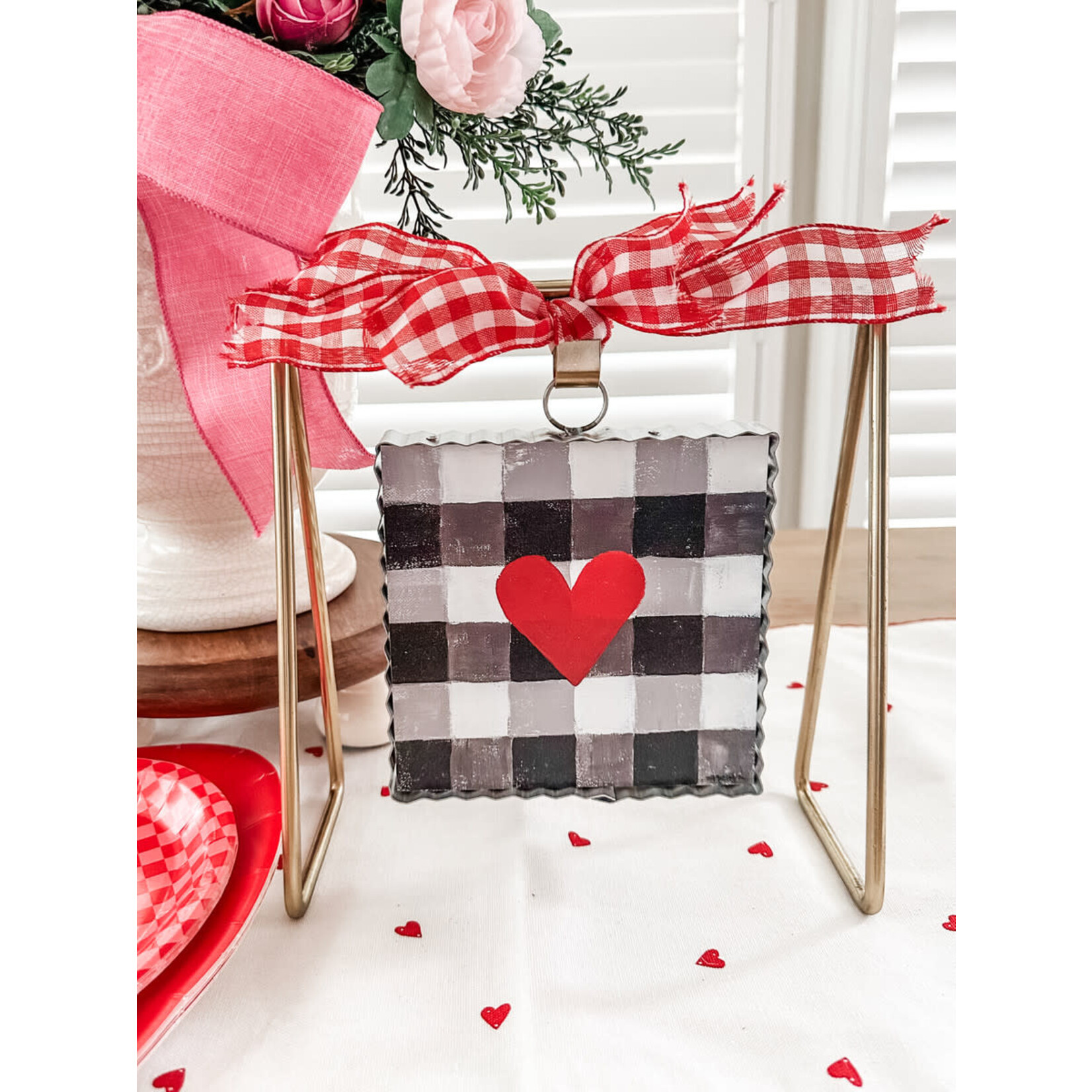 the round top collection checked love charm