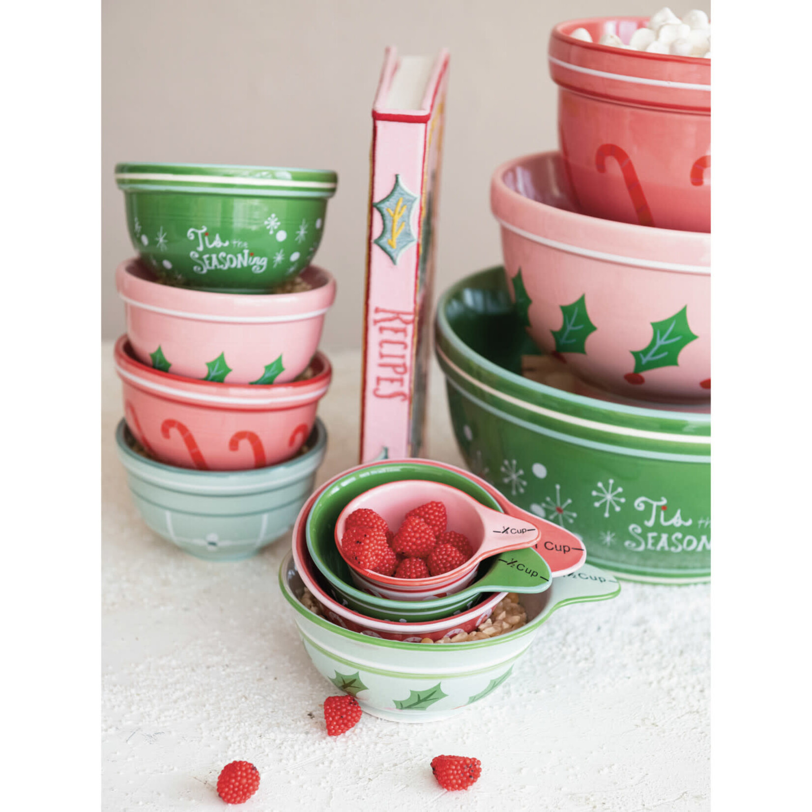 m. lynne designs holiday measuring set