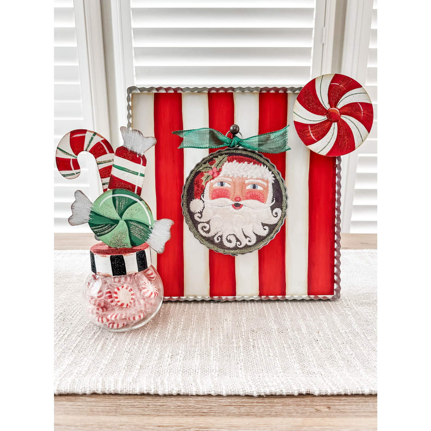 the round top collection peppermint round magnet