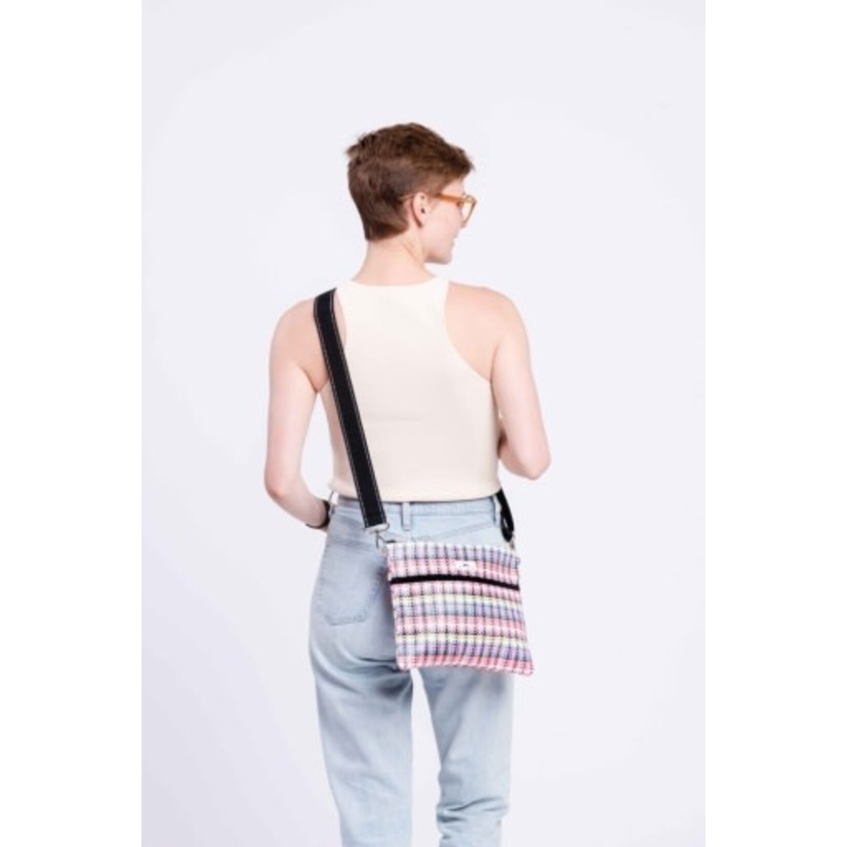 SCOUT Bags spring fling crossbody, on holiday