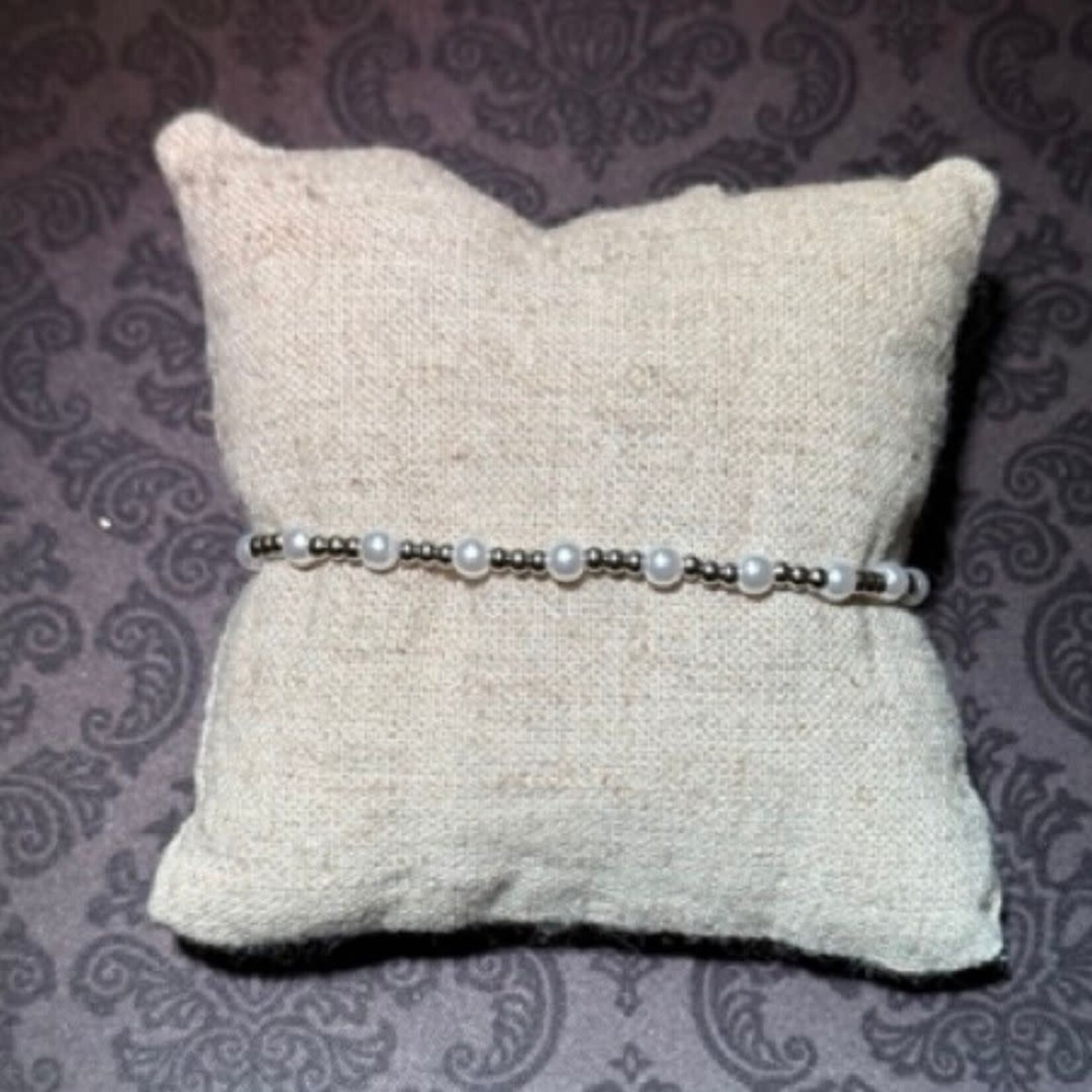 stainless silver bead bracelet with multi-single pearls