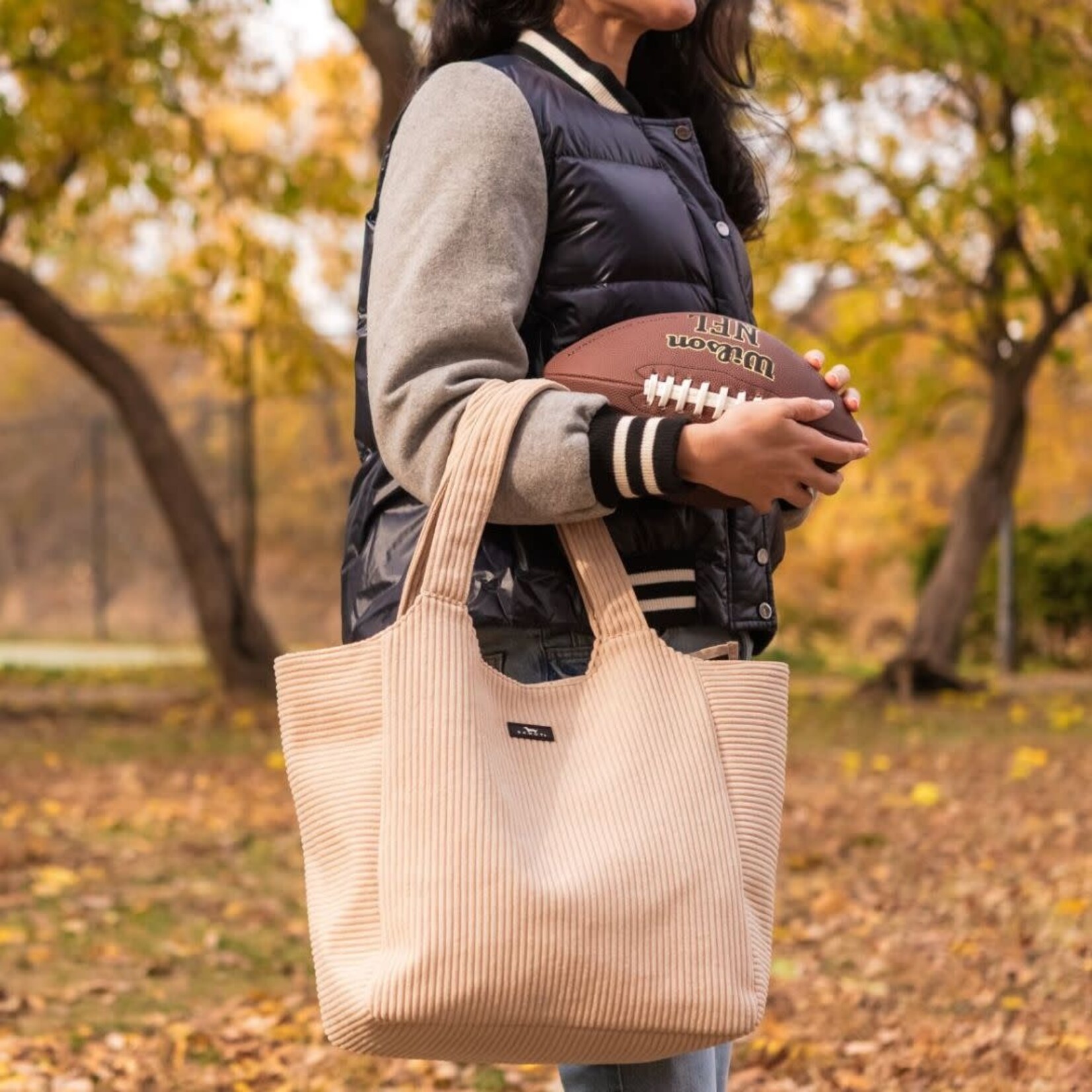 SCOUT Bags putty corduroy day out tote