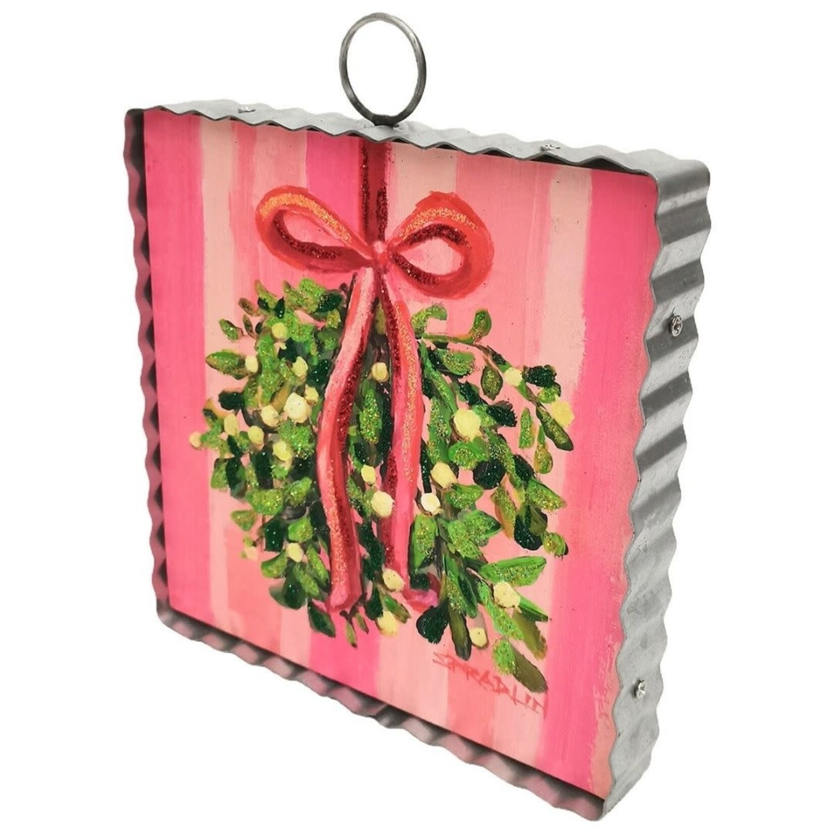 the round top collection mistletoe charm