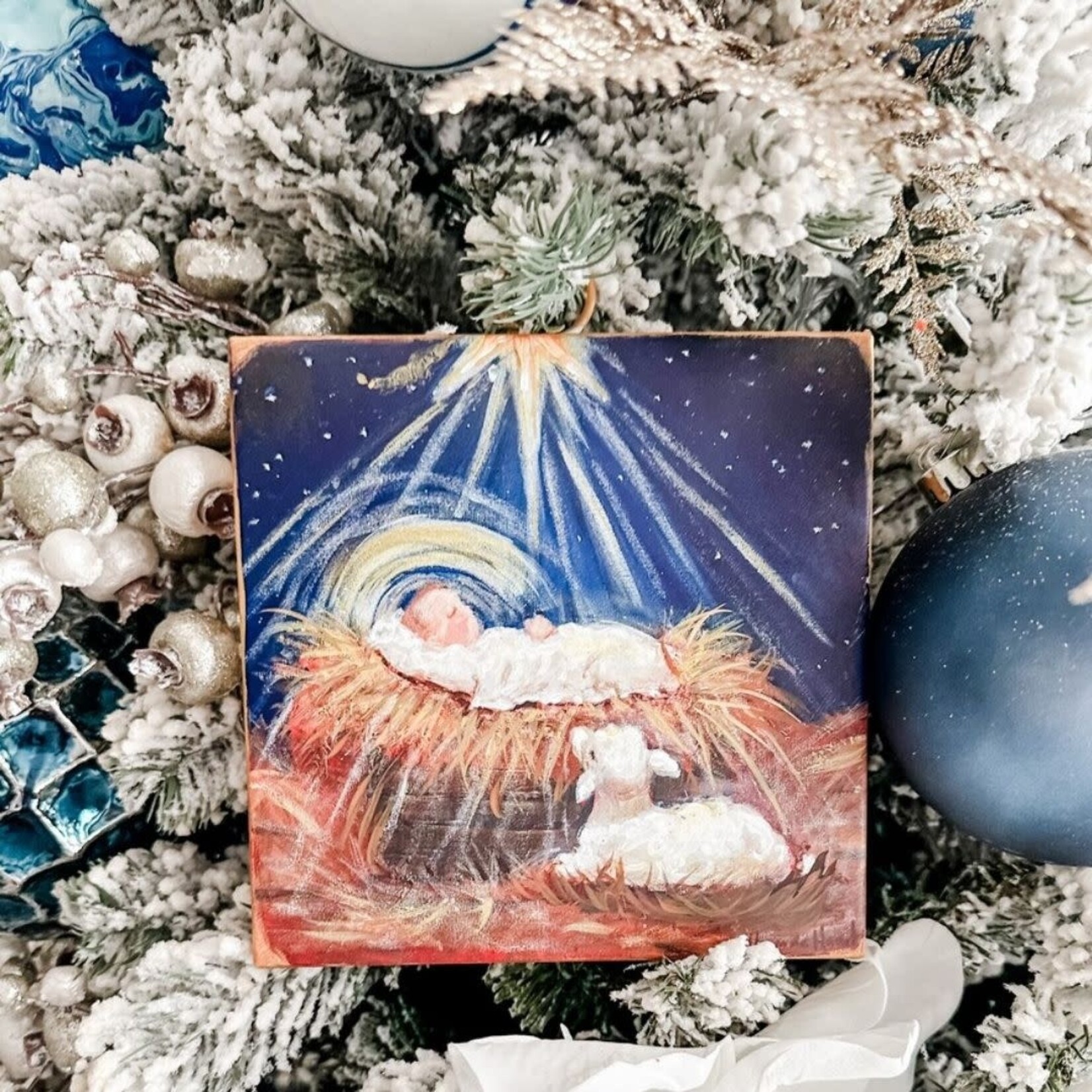 the round top collection guardian lamb charm