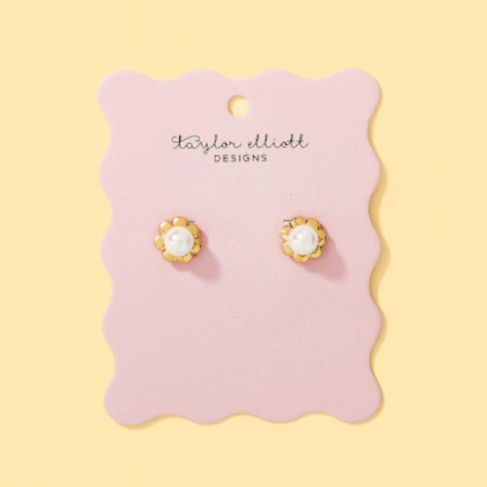 taylor elliott designs hampton pearl stud earring
