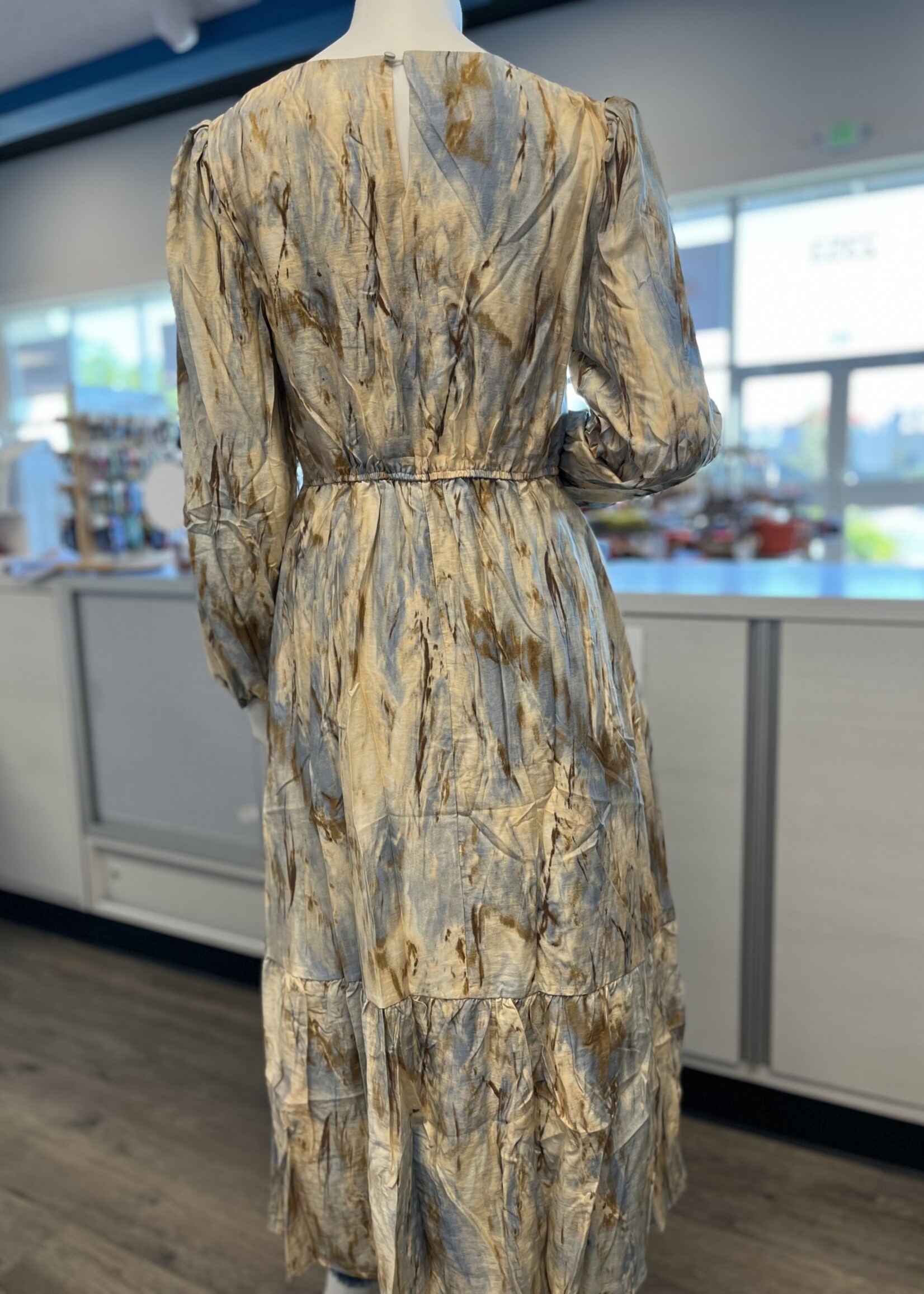 Hayden Hayden L/S V-Neck Smocked Dress