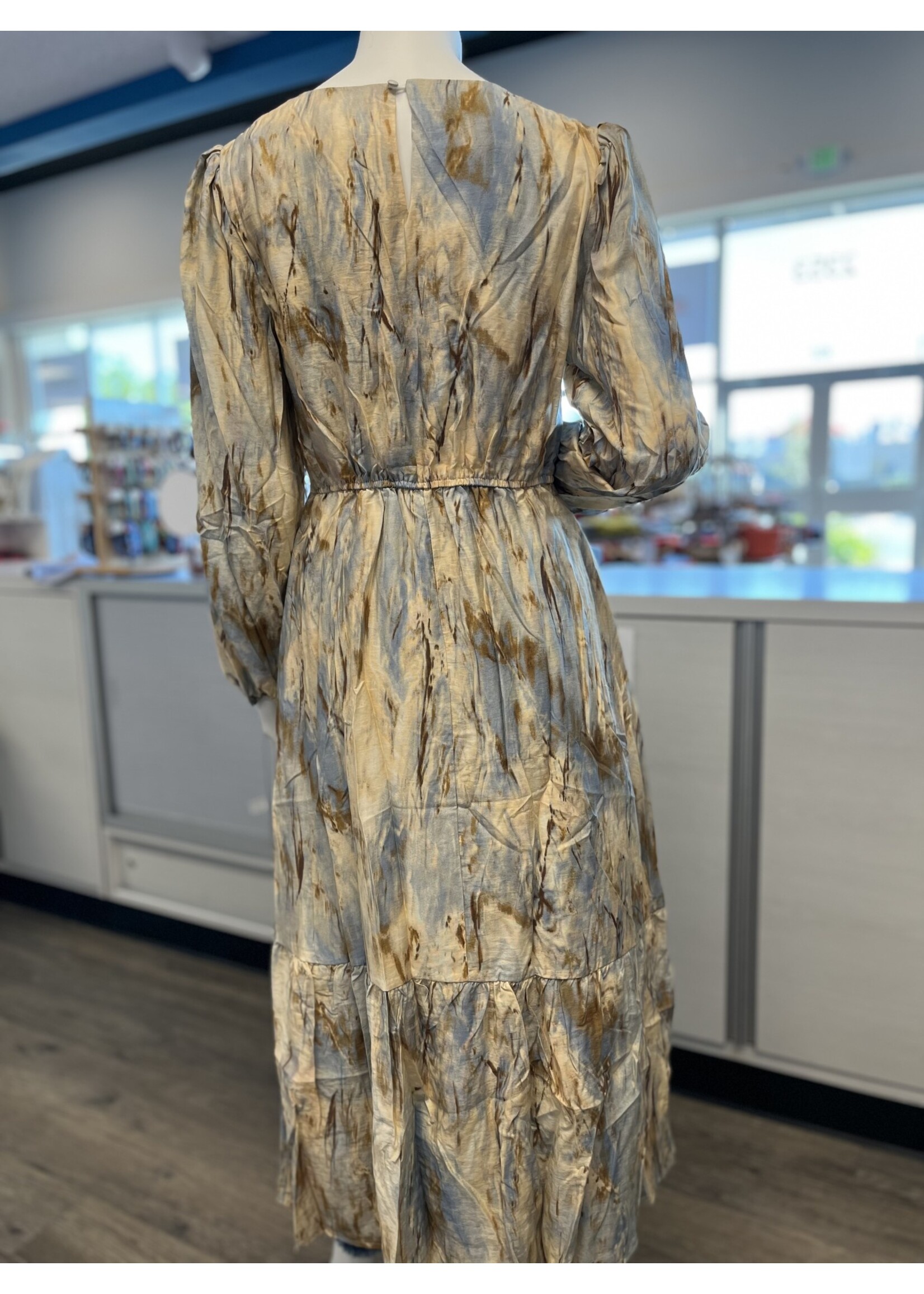 Hayden Hayden L/S V-Neck Smocked Dress