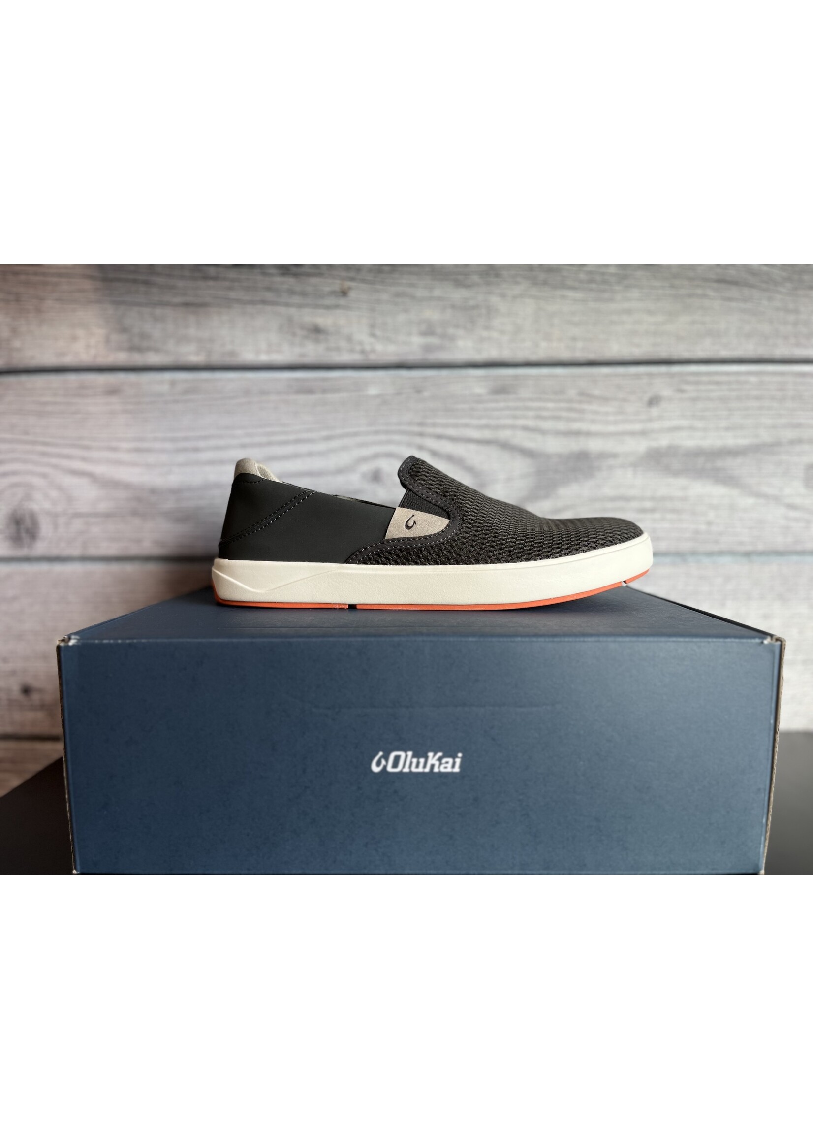 Pehuea Pa'i Sneakers