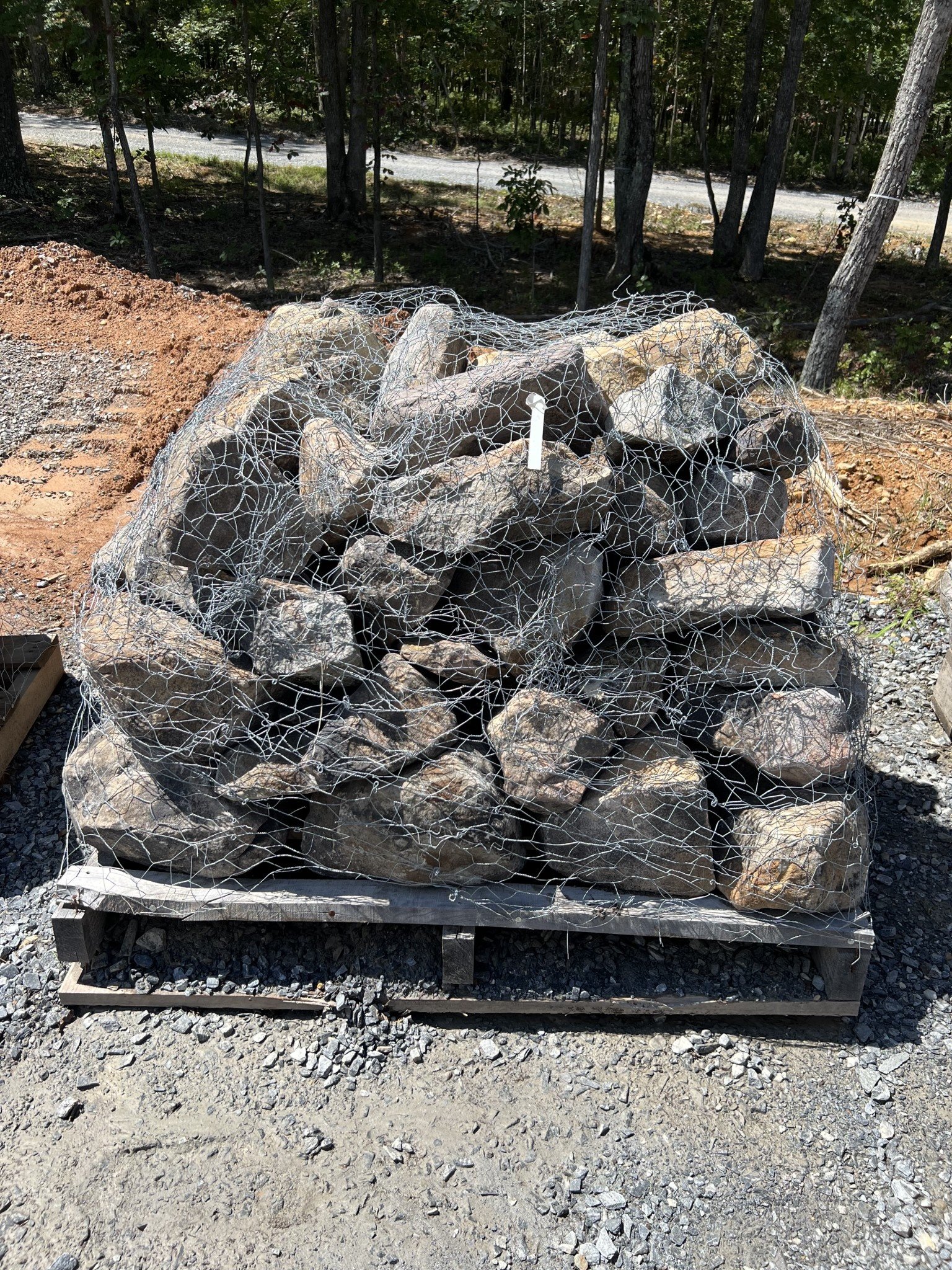 Small Boulders One Man Boulders (25-35) Pallet