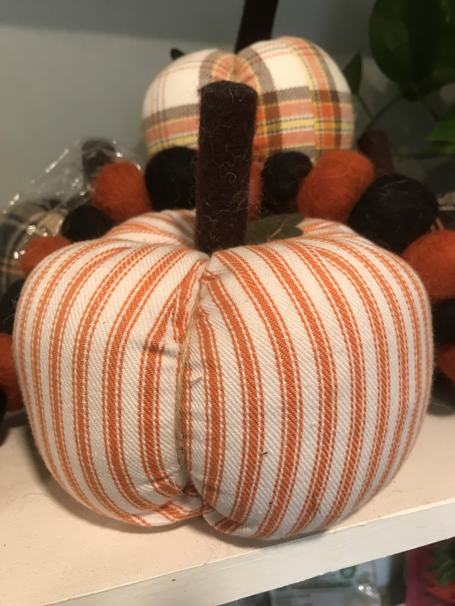 Cream Orange Ticking Pumpkin 6x4